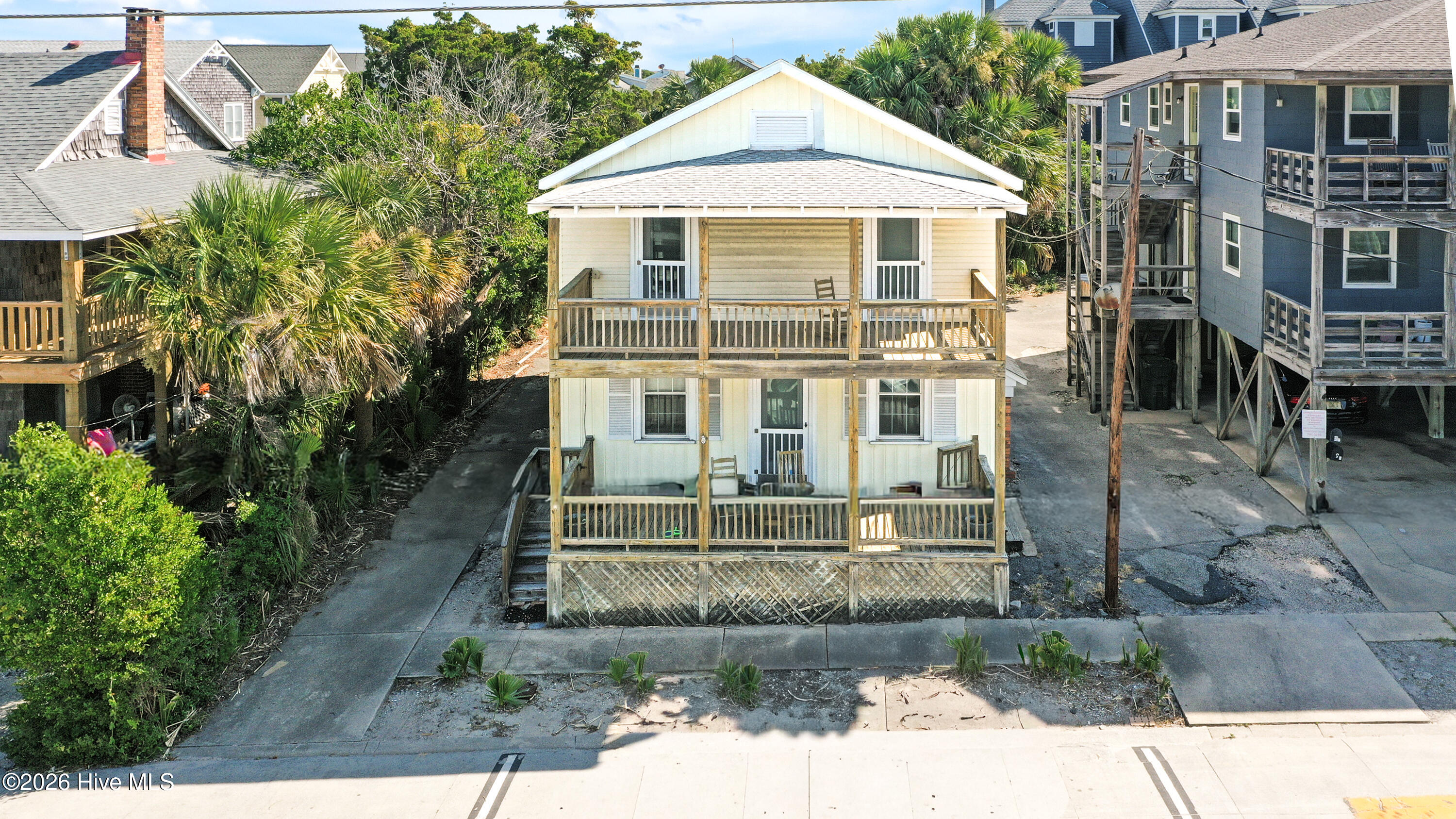 7 E Columbia Street E Property Photo 40