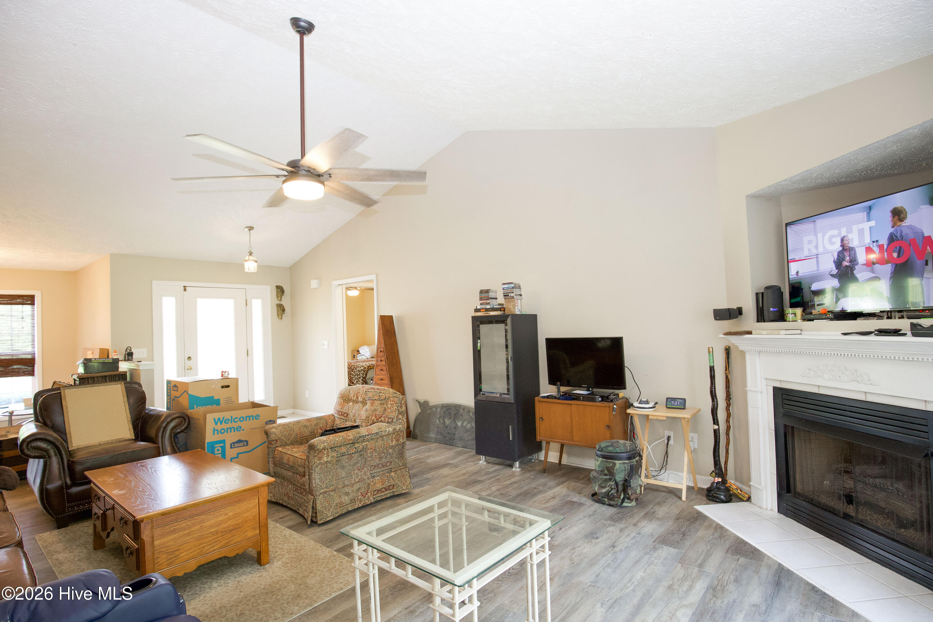 340 Queens Cove Way Property Photo 5
