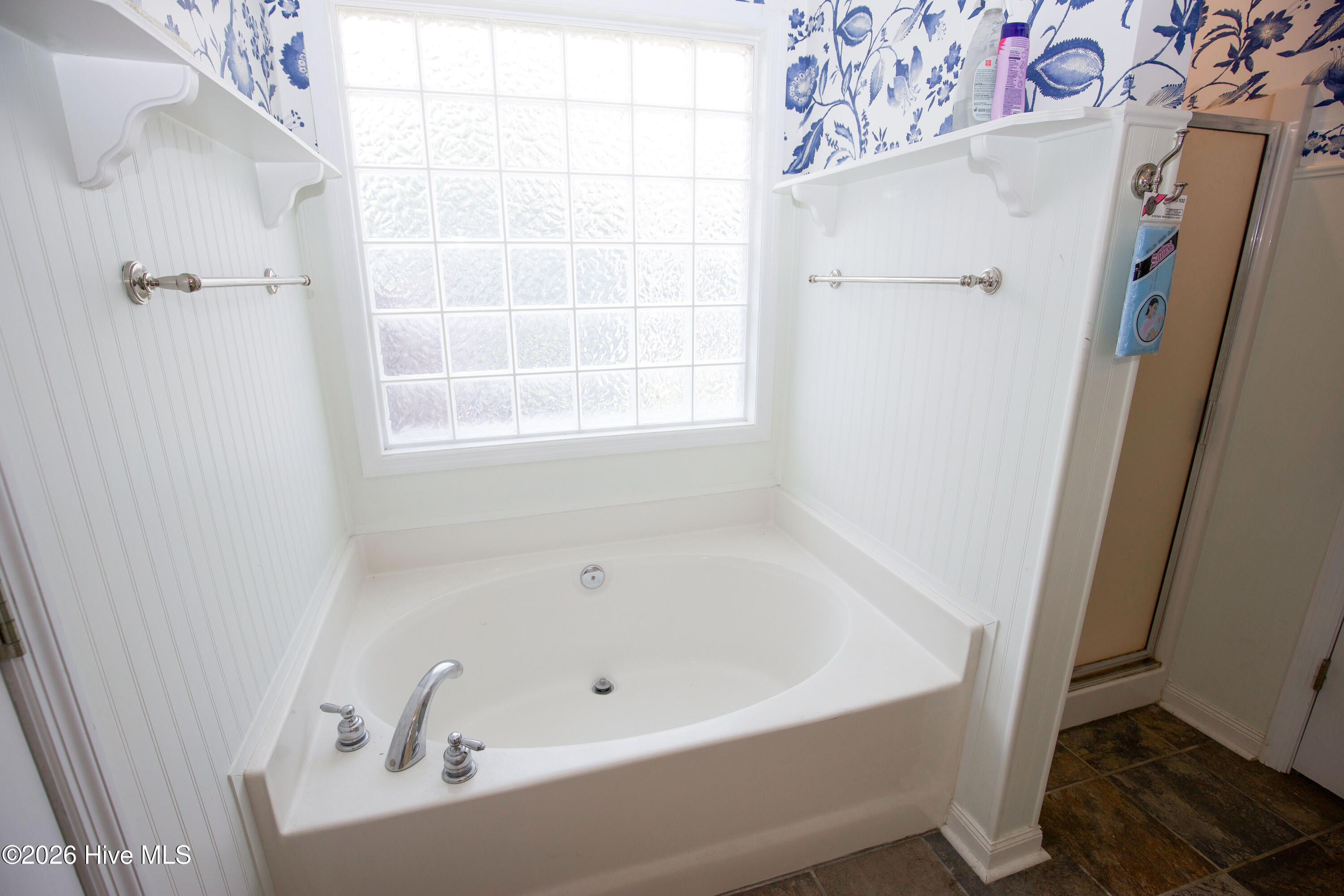 340 Queens Cove Way Property Photo 28