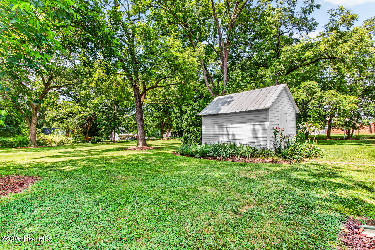 206 Church Street Property Photo 29