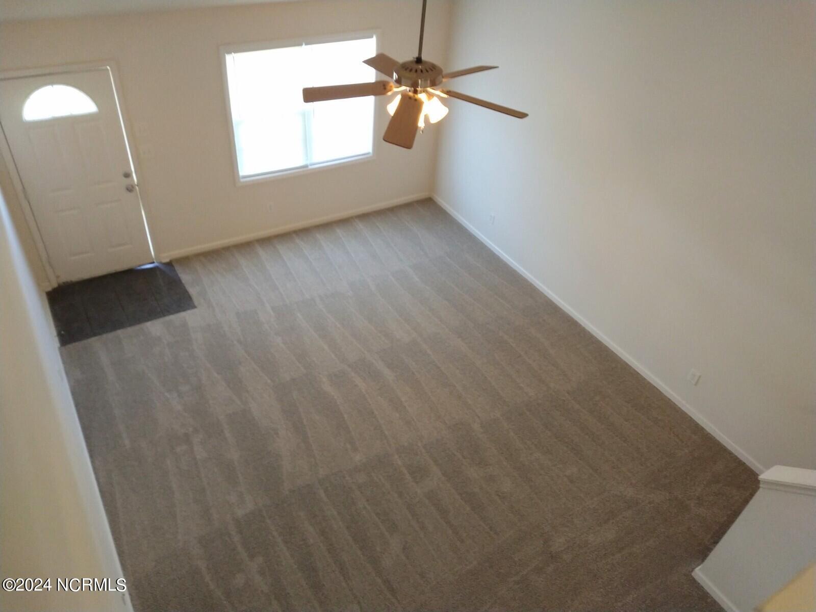 100 Creeker Town Way Property Photo 5