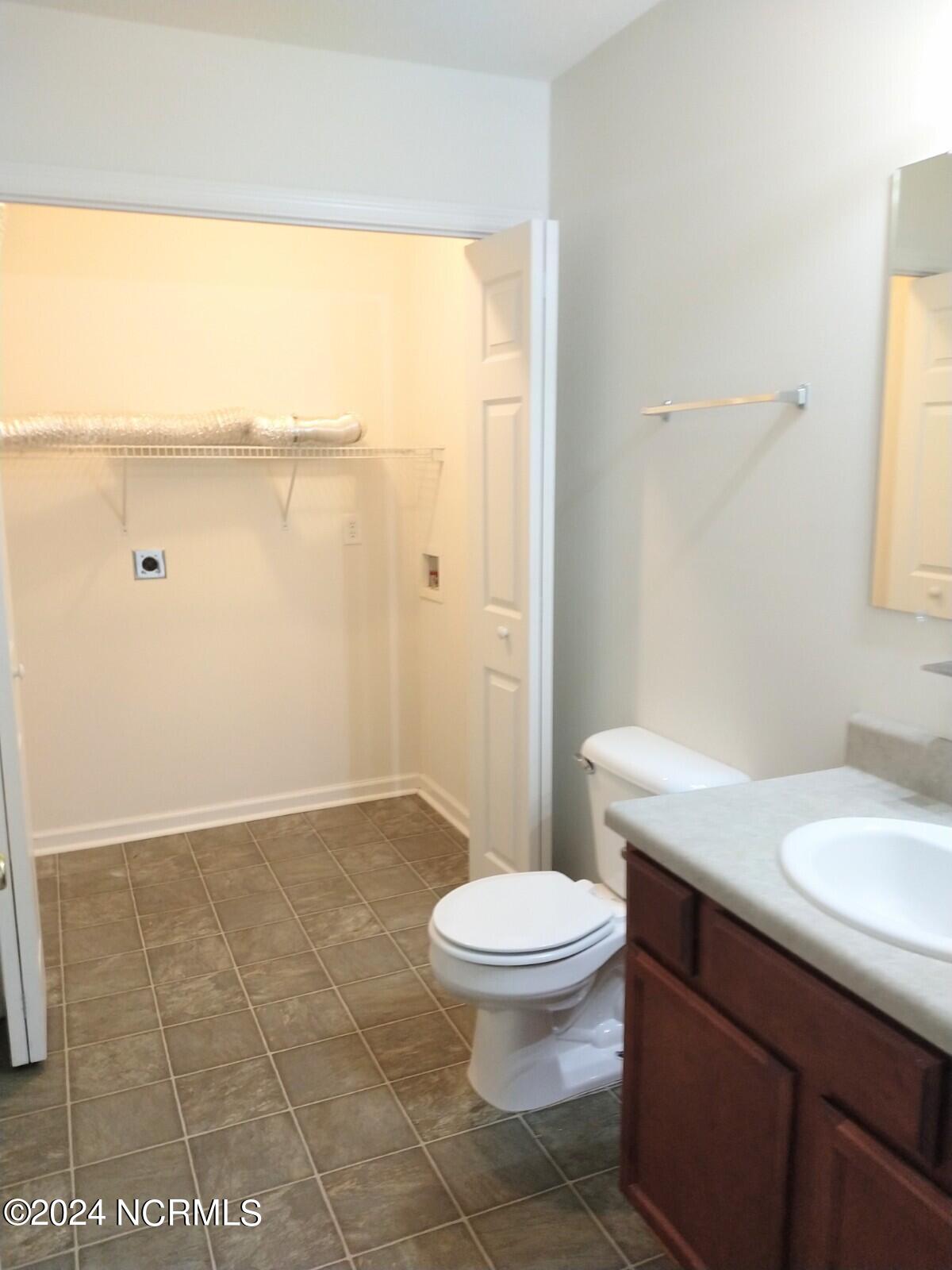 100 Creeker Town Way Property Photo 6
