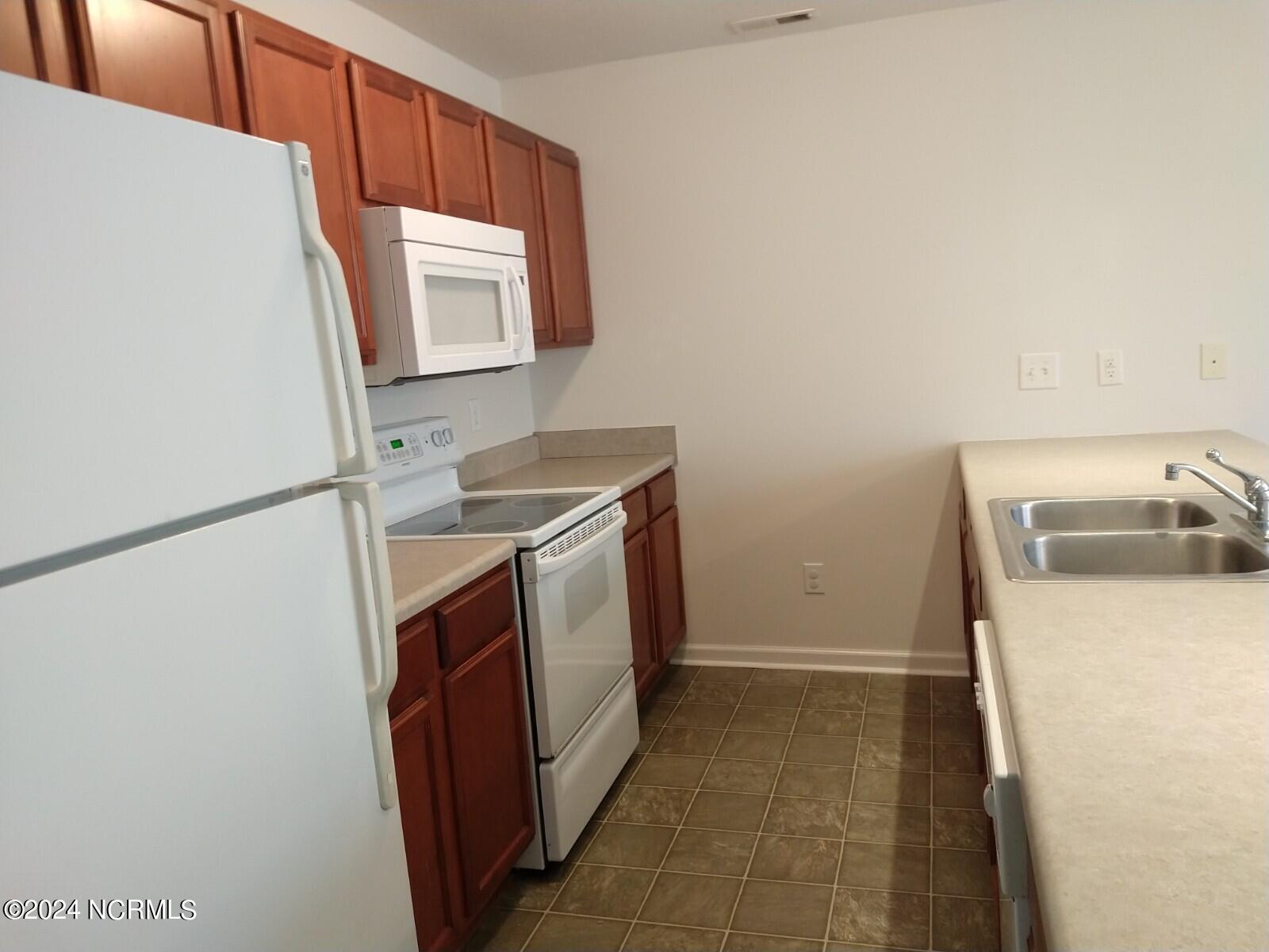 100 Creeker Town Way Property Photo 8
