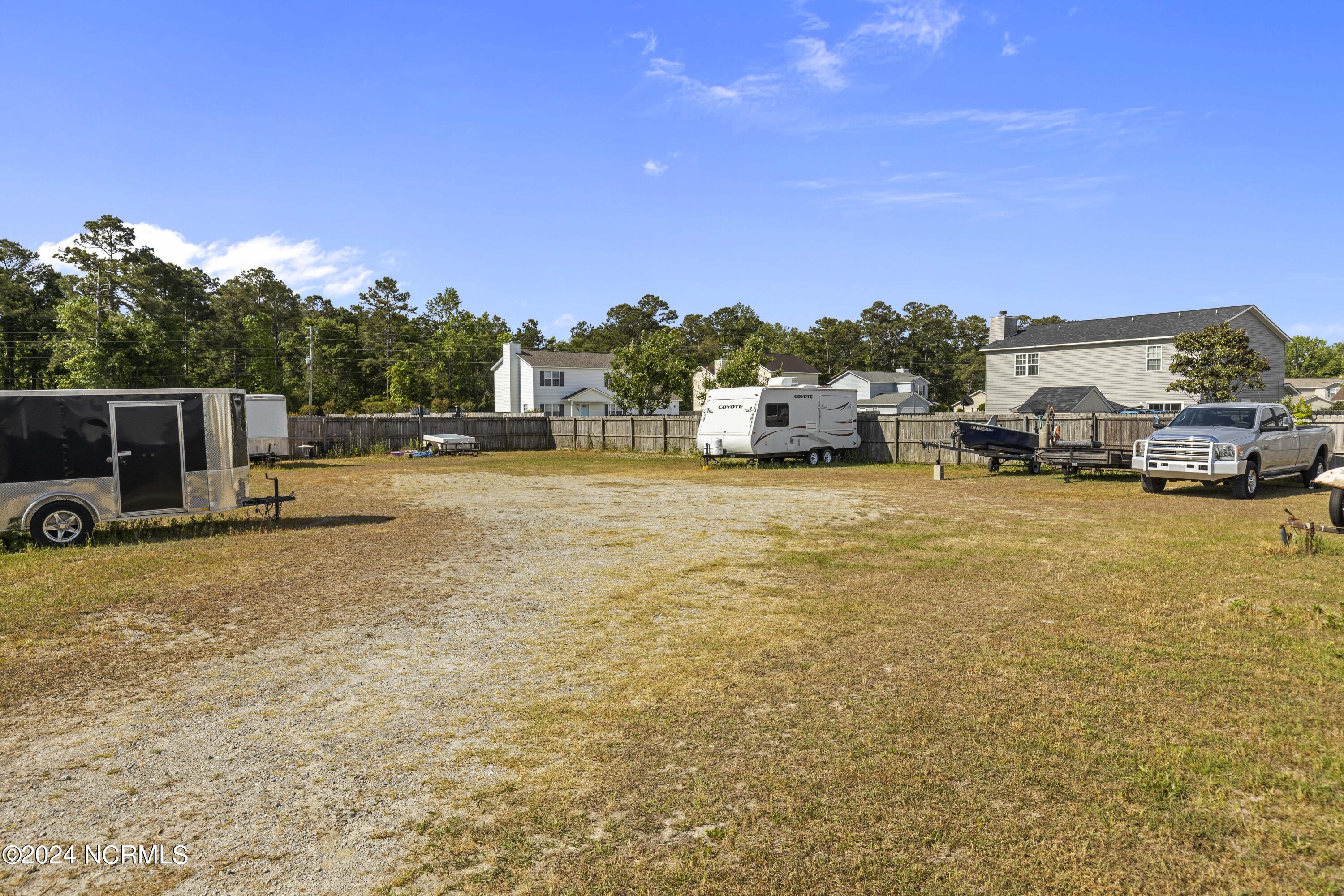 100 Creeker Town Way Property Photo 17