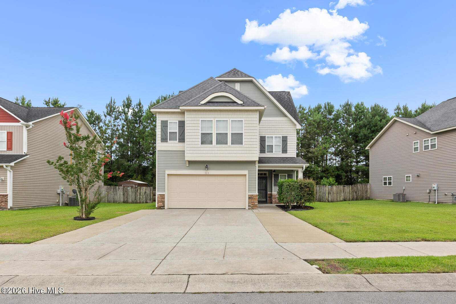 113 Stone Gate Property Photo 1