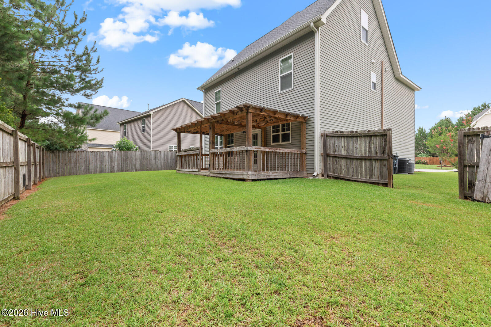 113 Stone Gate Property Photo 6
