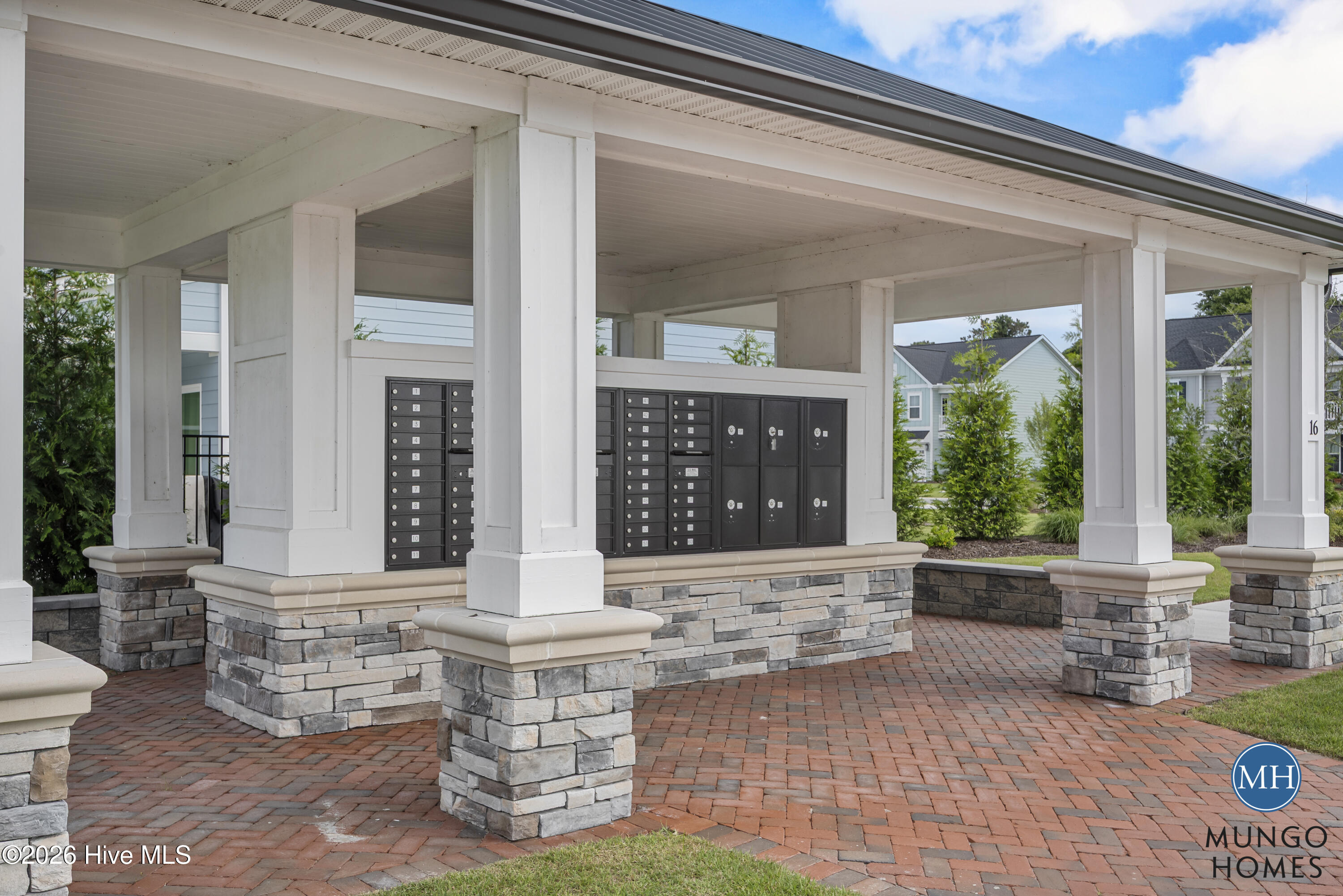 272 Planters Walk Property Photo 18