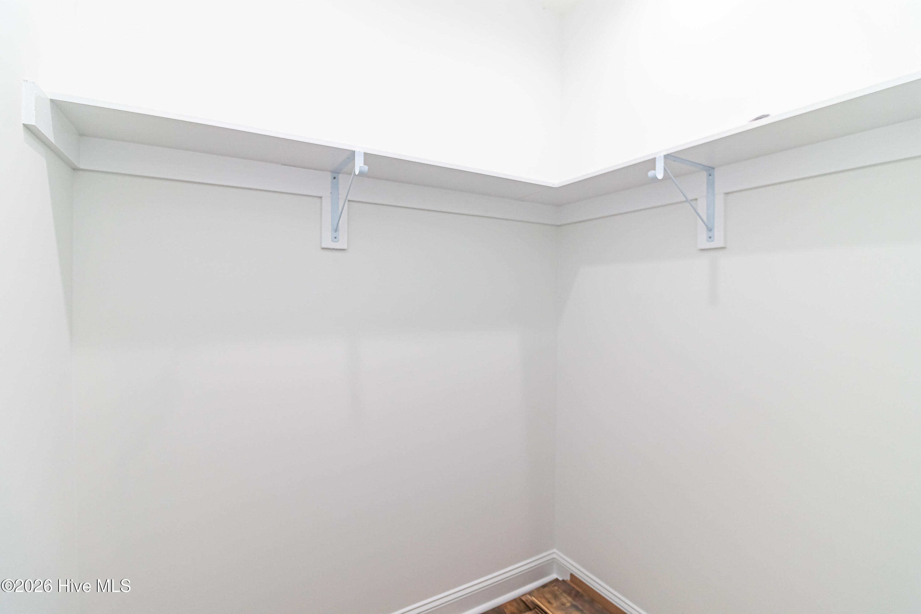214 E Railroad Street E Property Photo 19