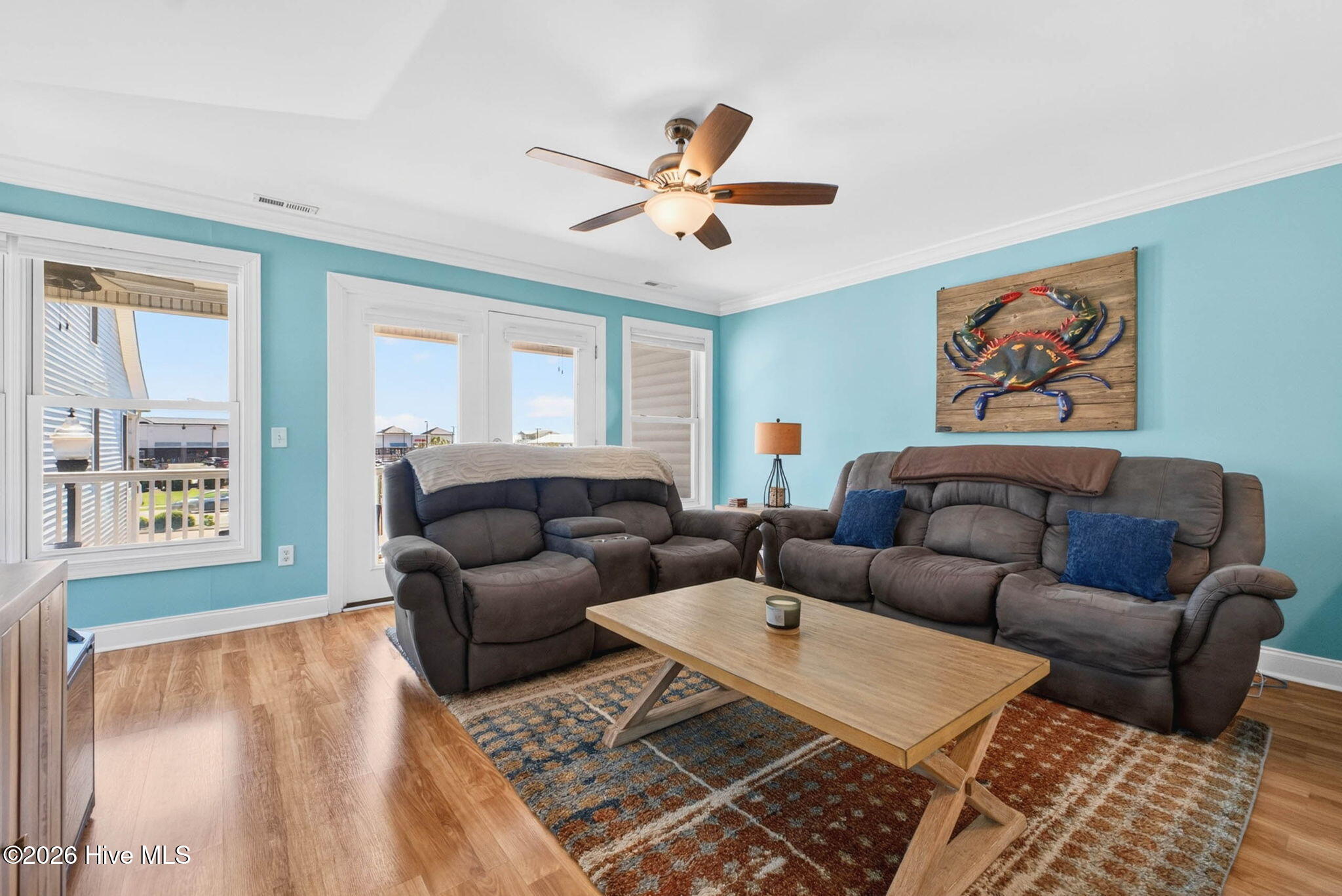 5016 E Oak Island Drive Apt 8 Property Photo 5