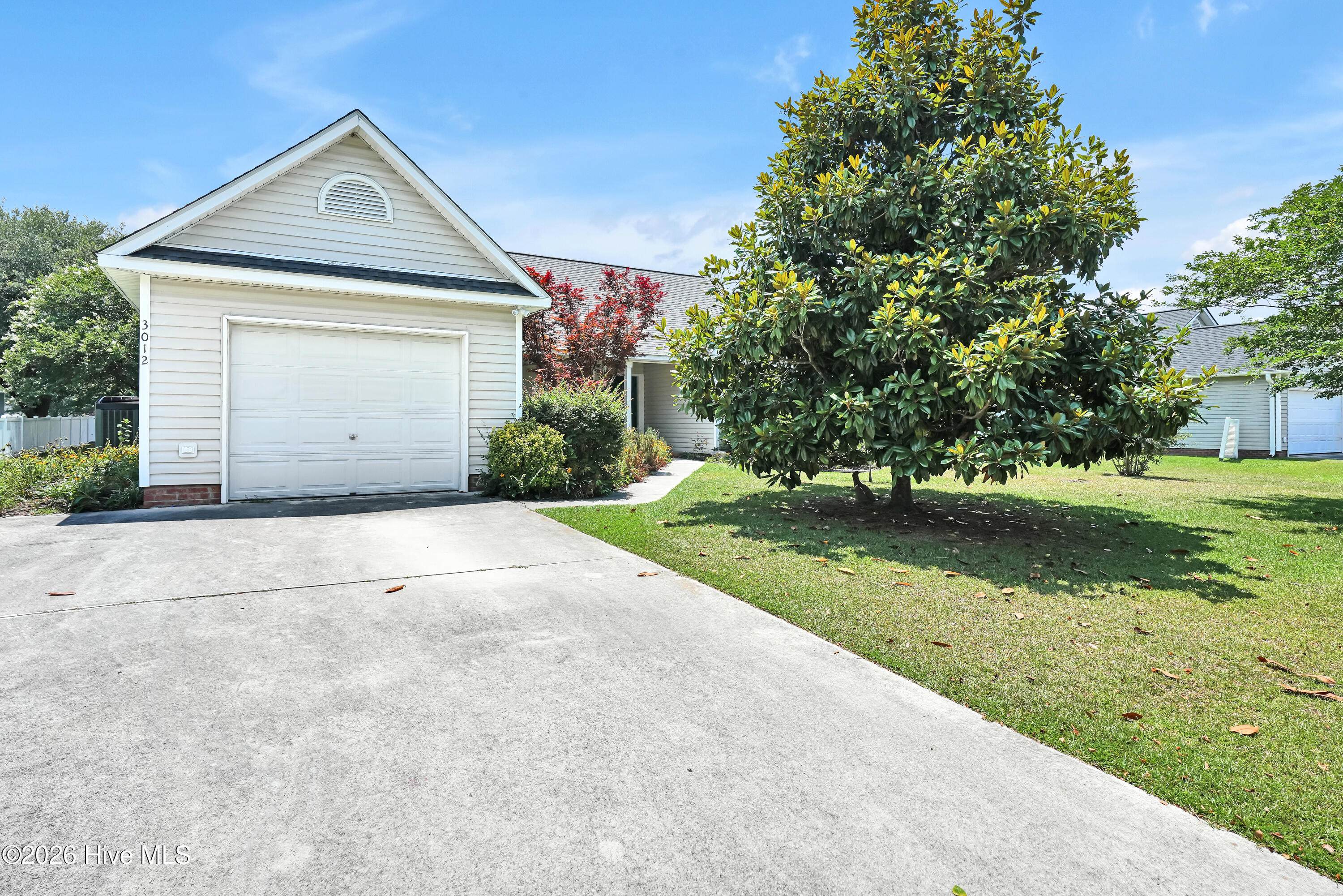 3012 Lagar Lane Property Photo 2