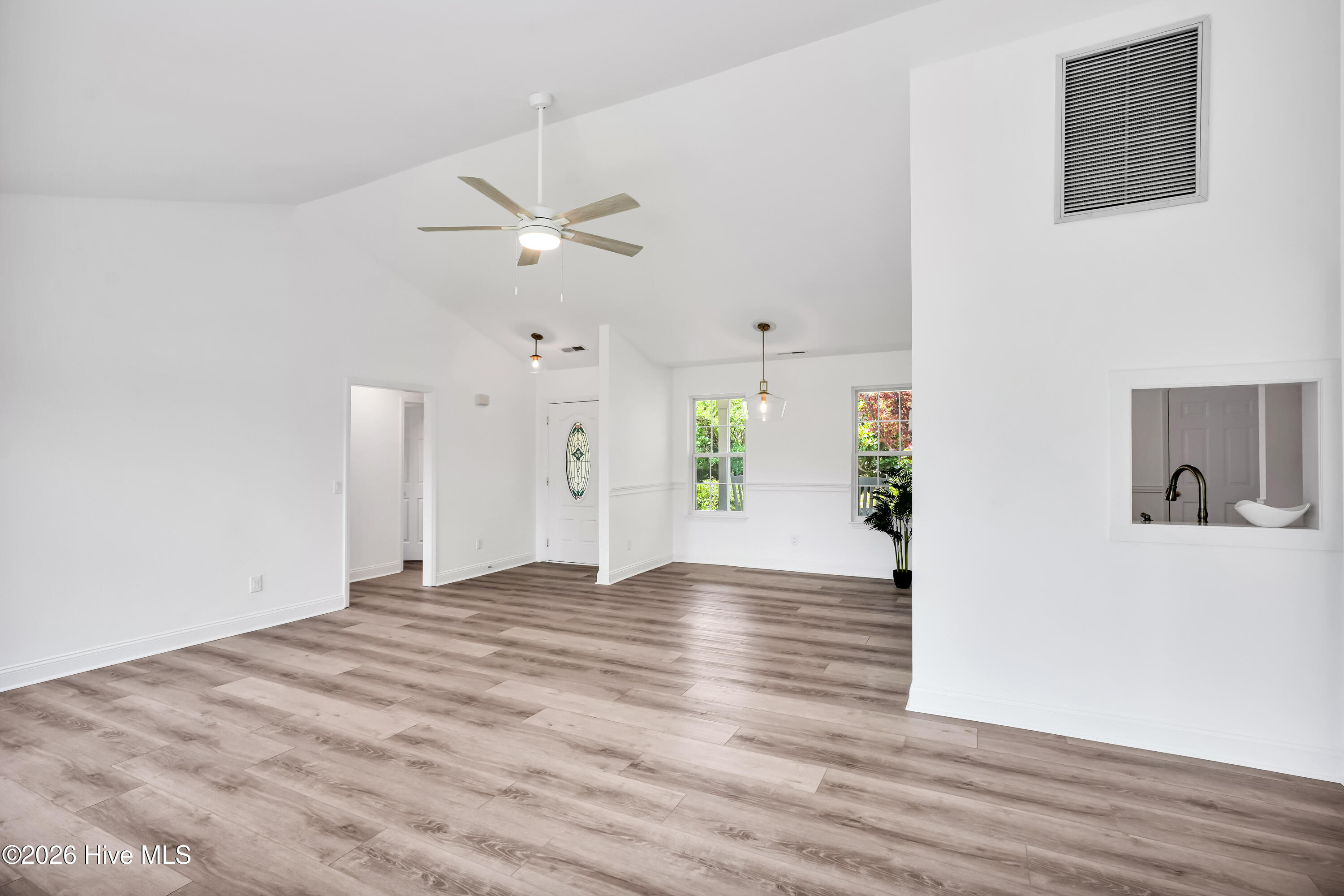 3012 Lagar Lane Property Photo 9