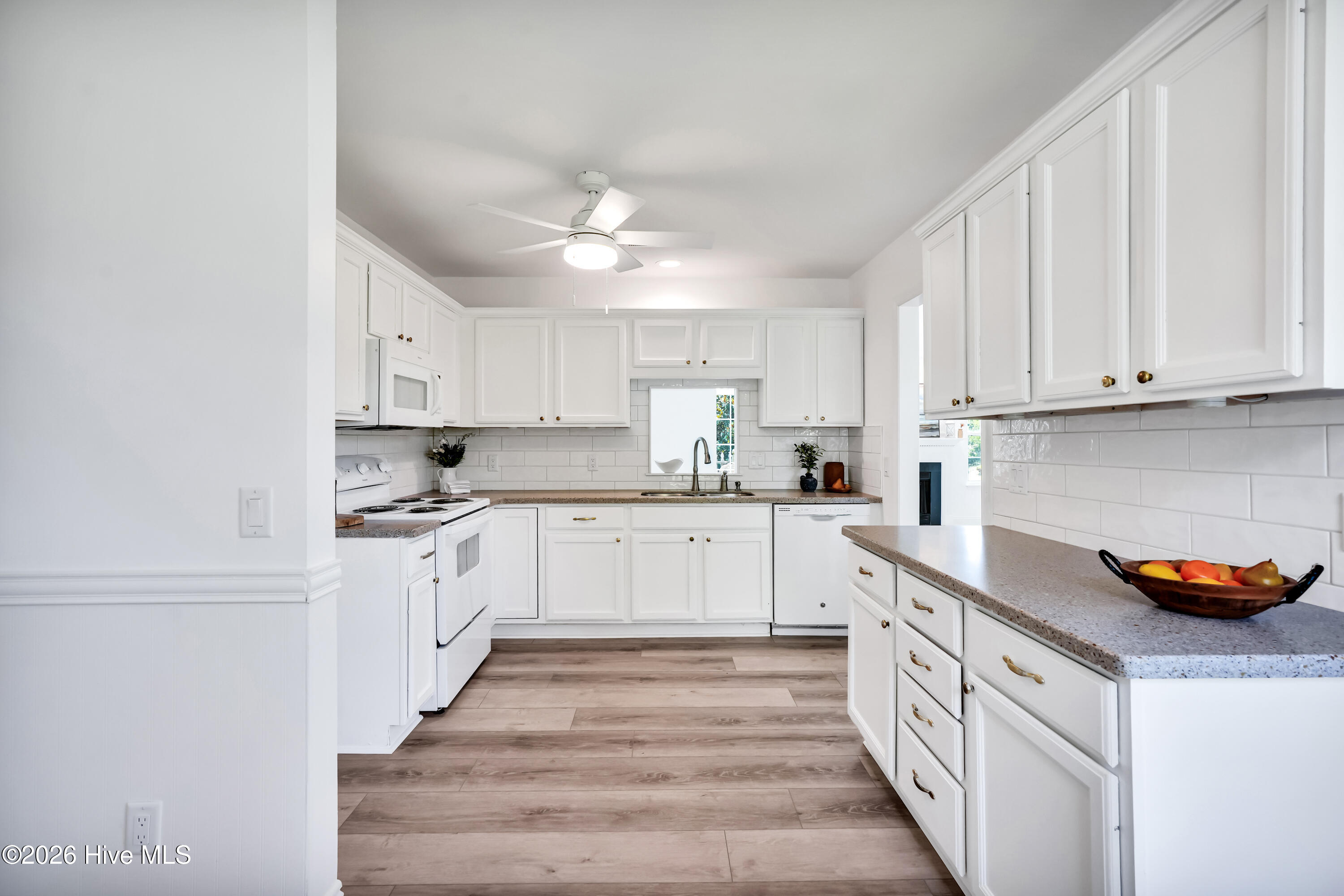 3012 Lagar Lane Property Photo 16