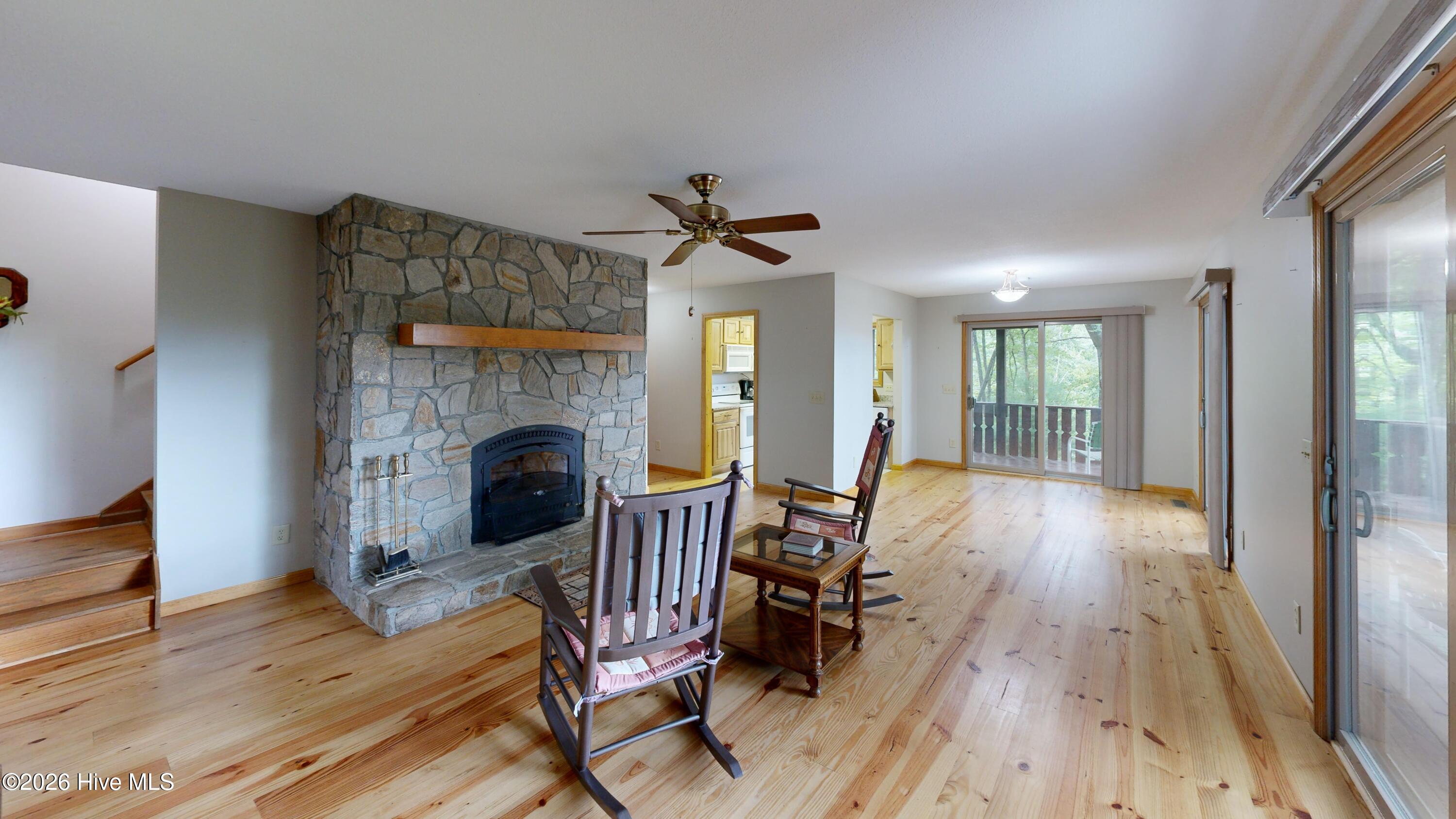 259 Laurel Lane Property Photo 14