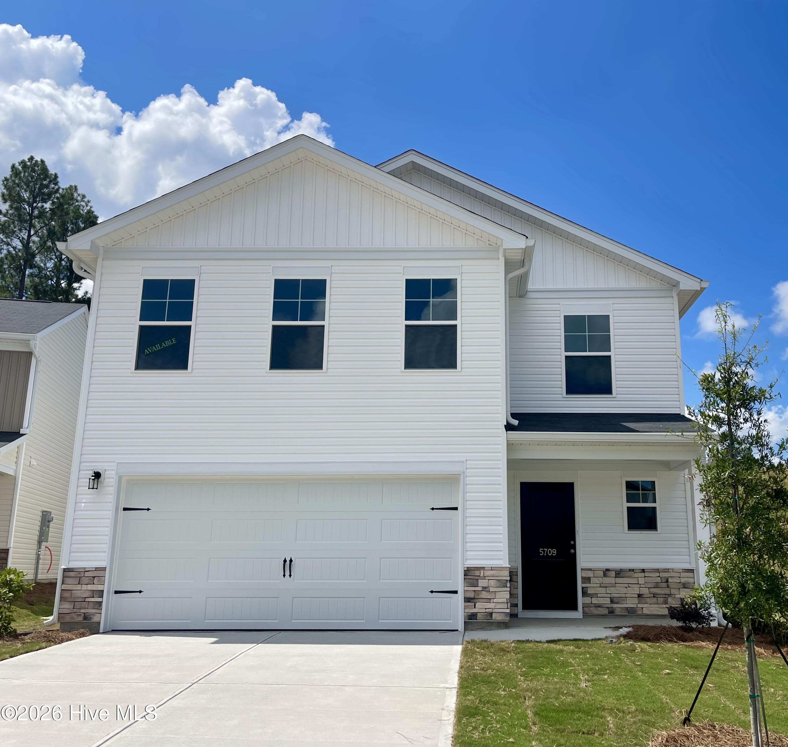 5709 Moncrief Circle Property Photo 1