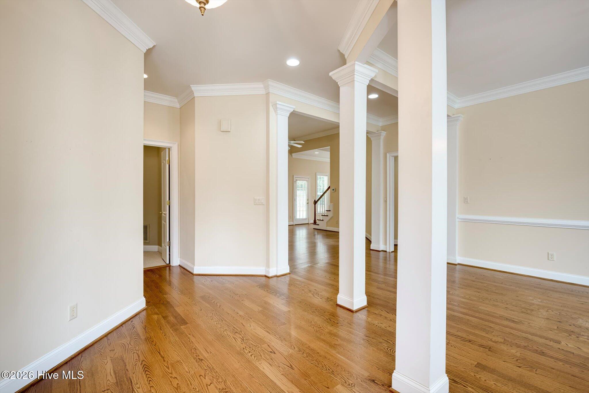 4112 Shady Oaks Drive Property Photo 4