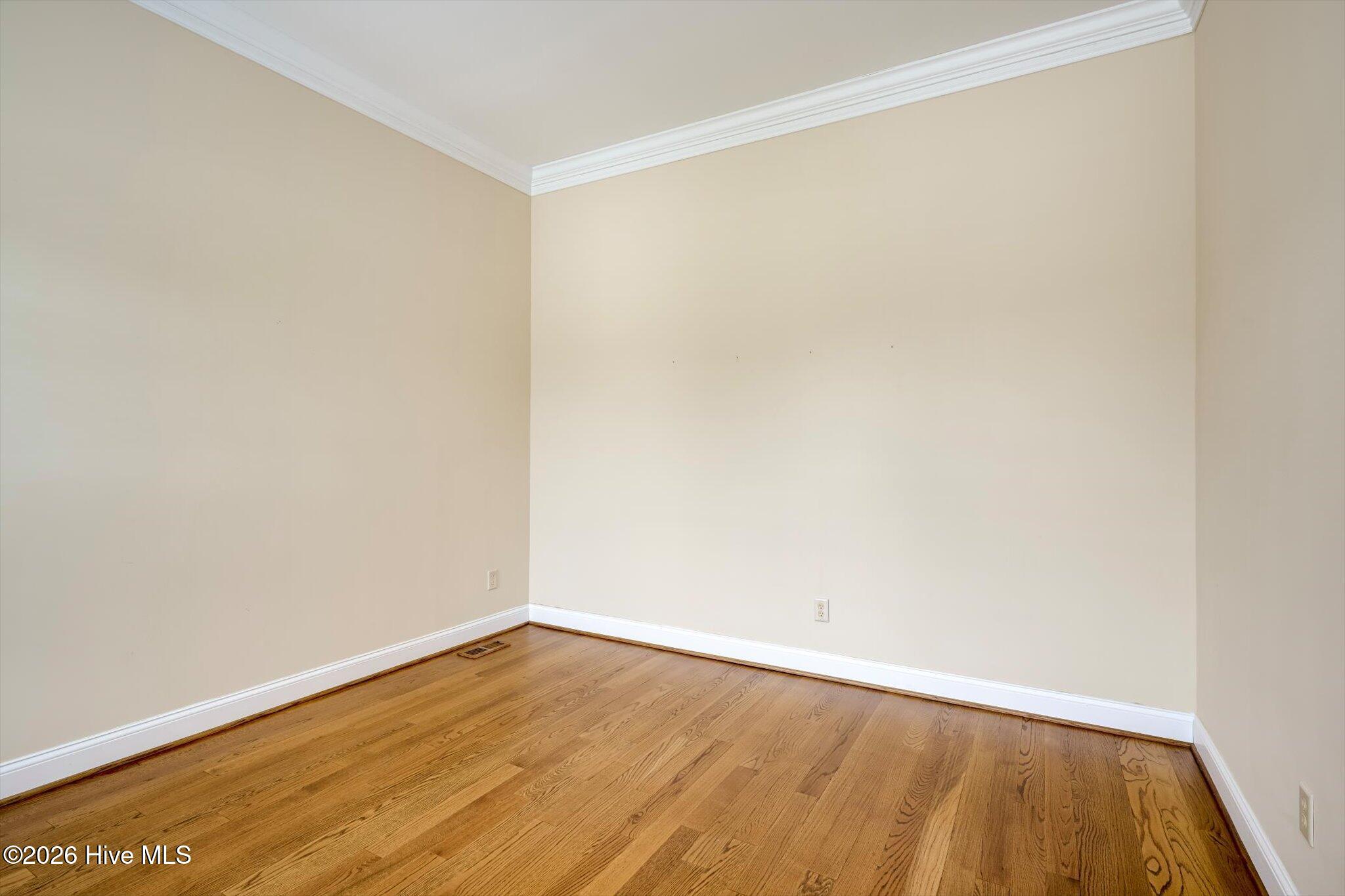 4112 Shady Oaks Drive Property Photo 5