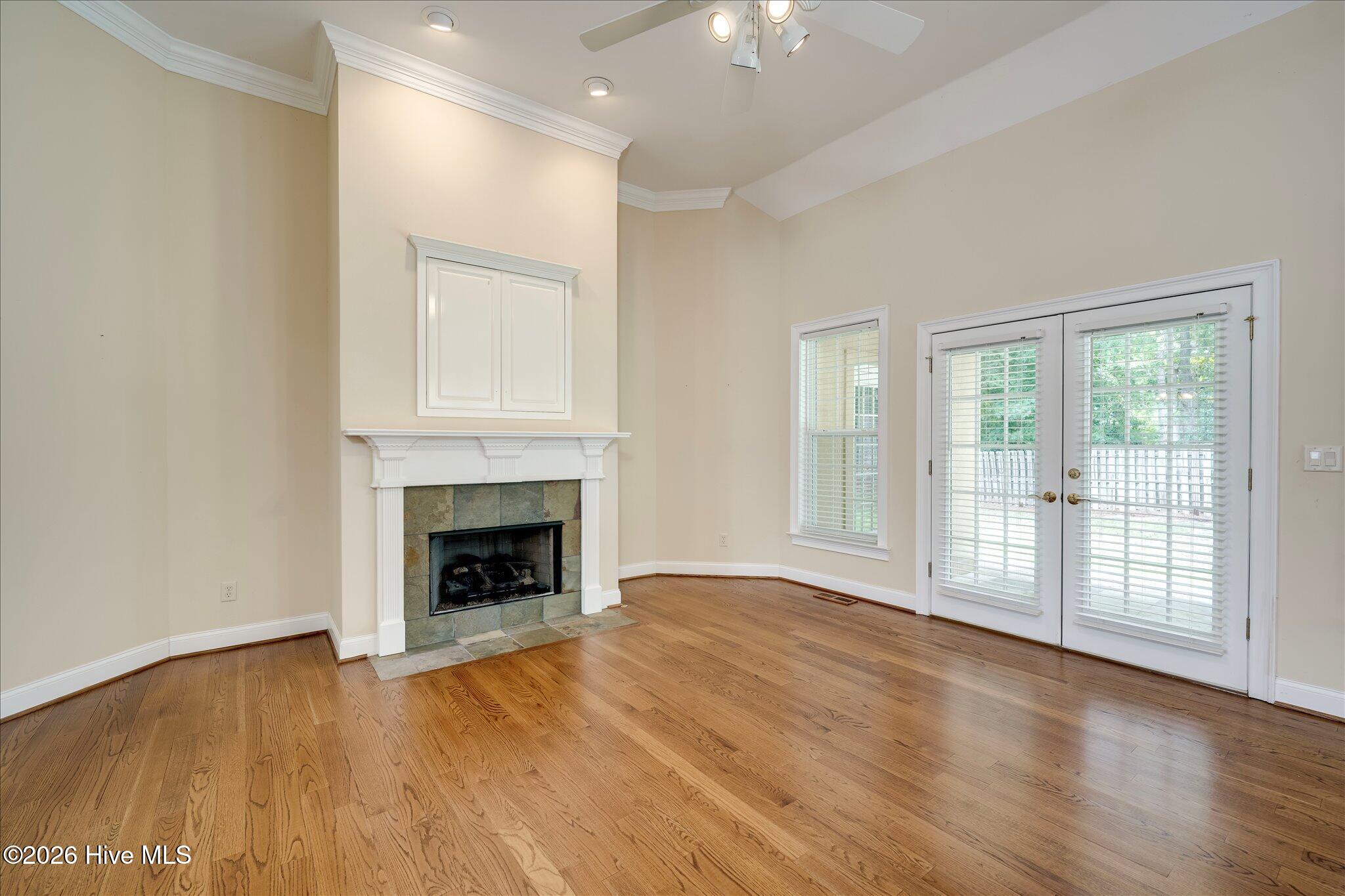 4112 Shady Oaks Drive Property Photo 11