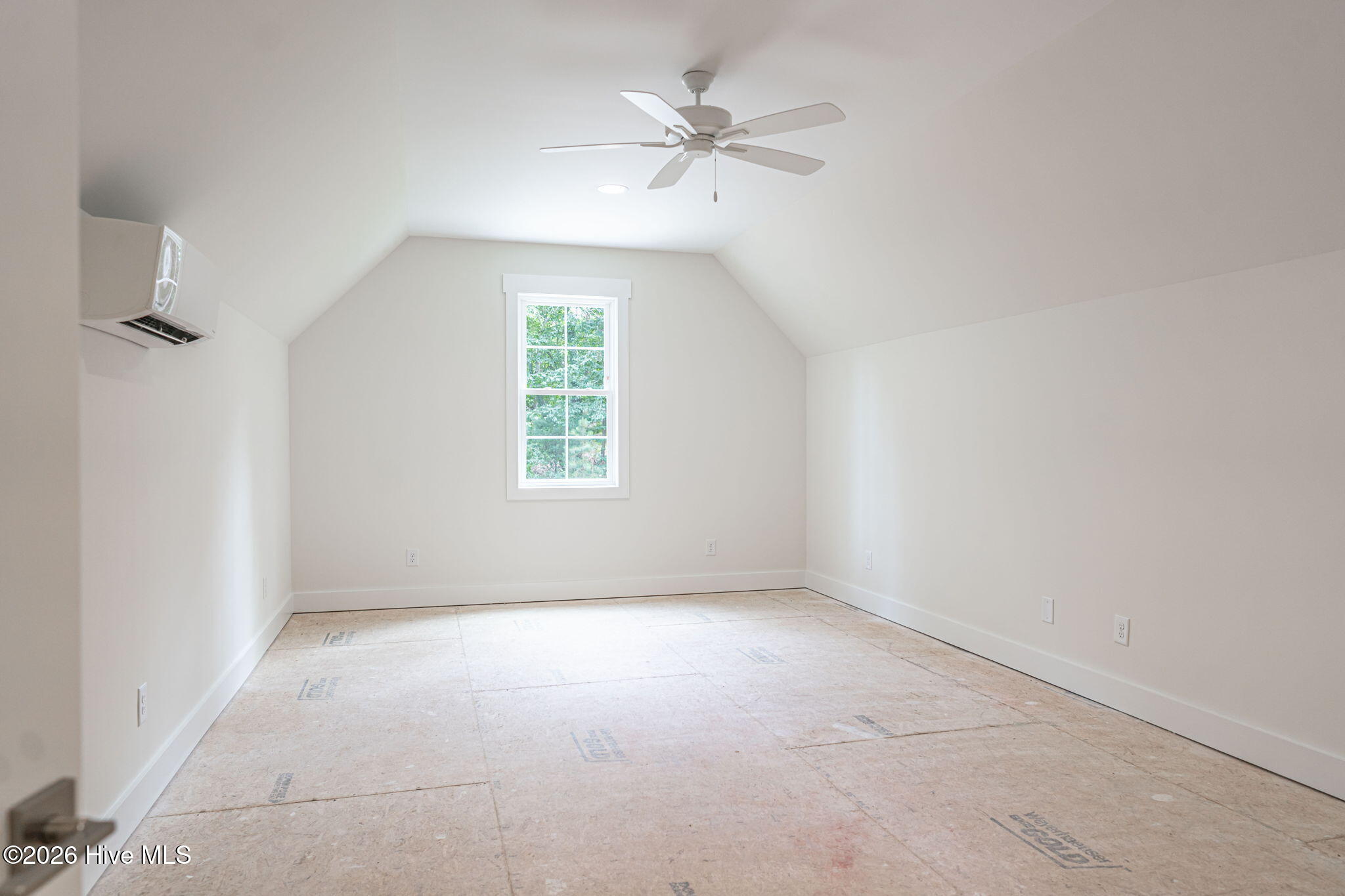 118 Berkshire Court Property Photo 30