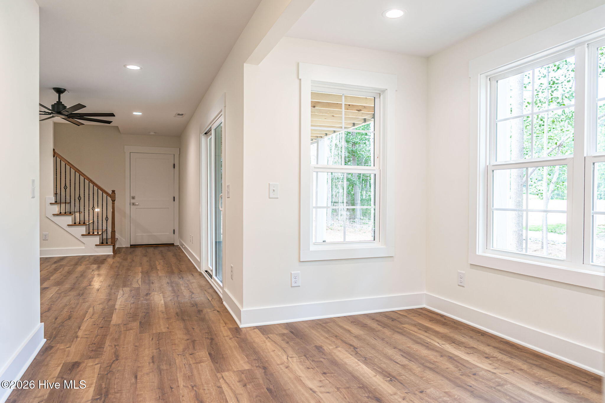 118 Berkshire Court Property Photo 40