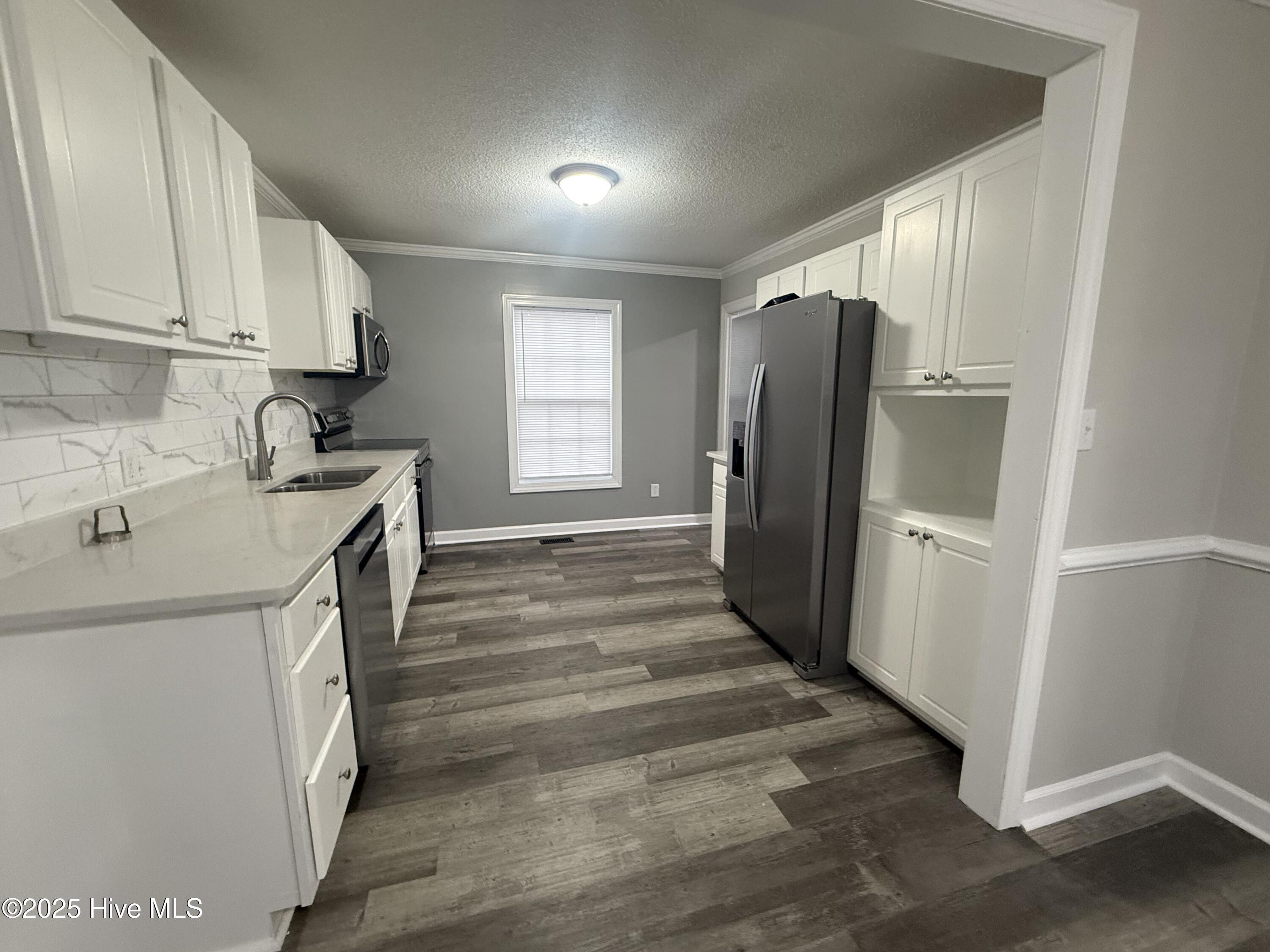 1215 E Wright Road Property Photo 4