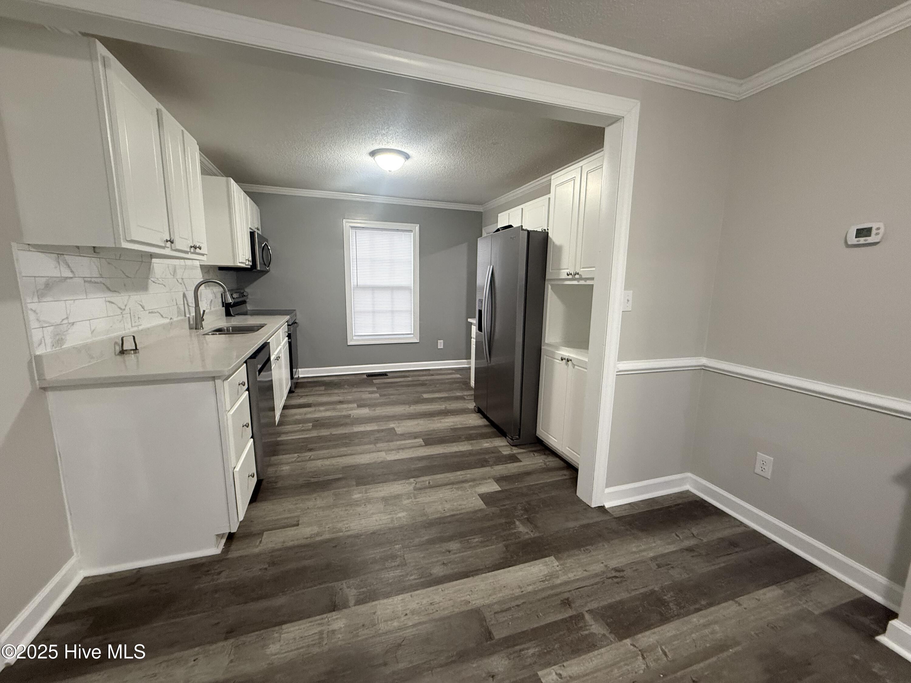 1215 E Wright Road Property Photo 5