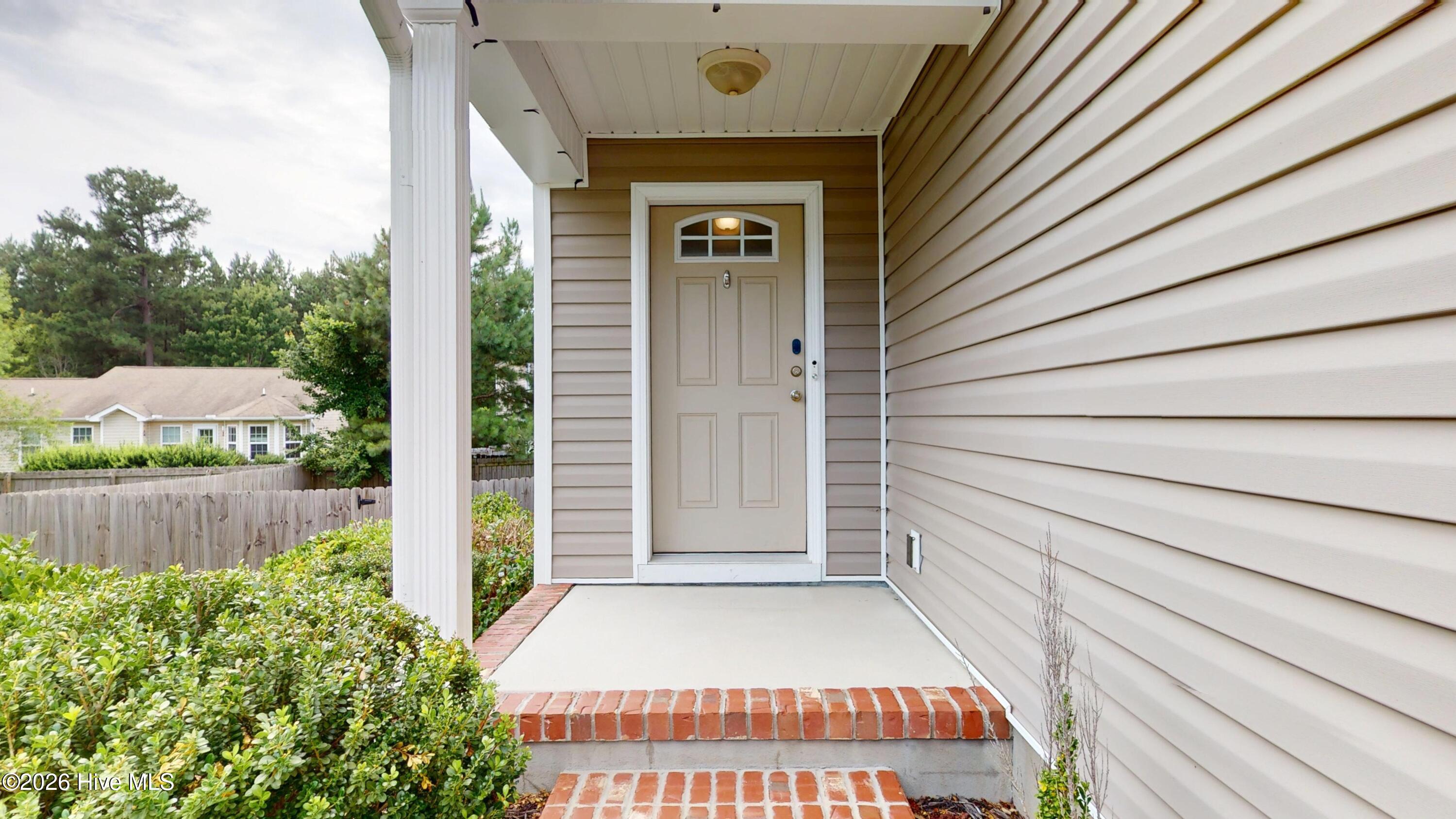 225 Savannah Garden Drive Property Photo 4
