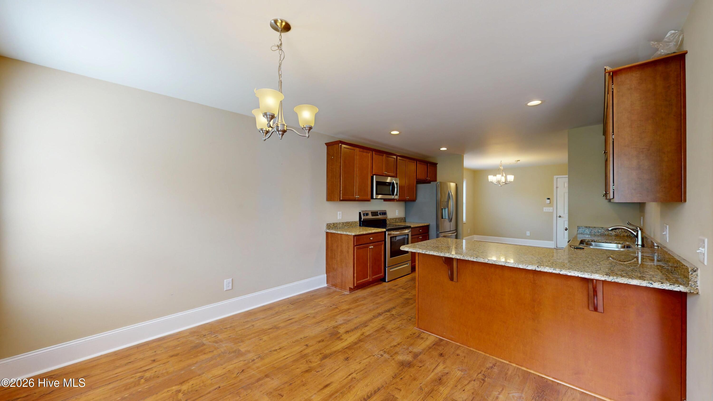 225 Savannah Garden Drive Property Photo 8