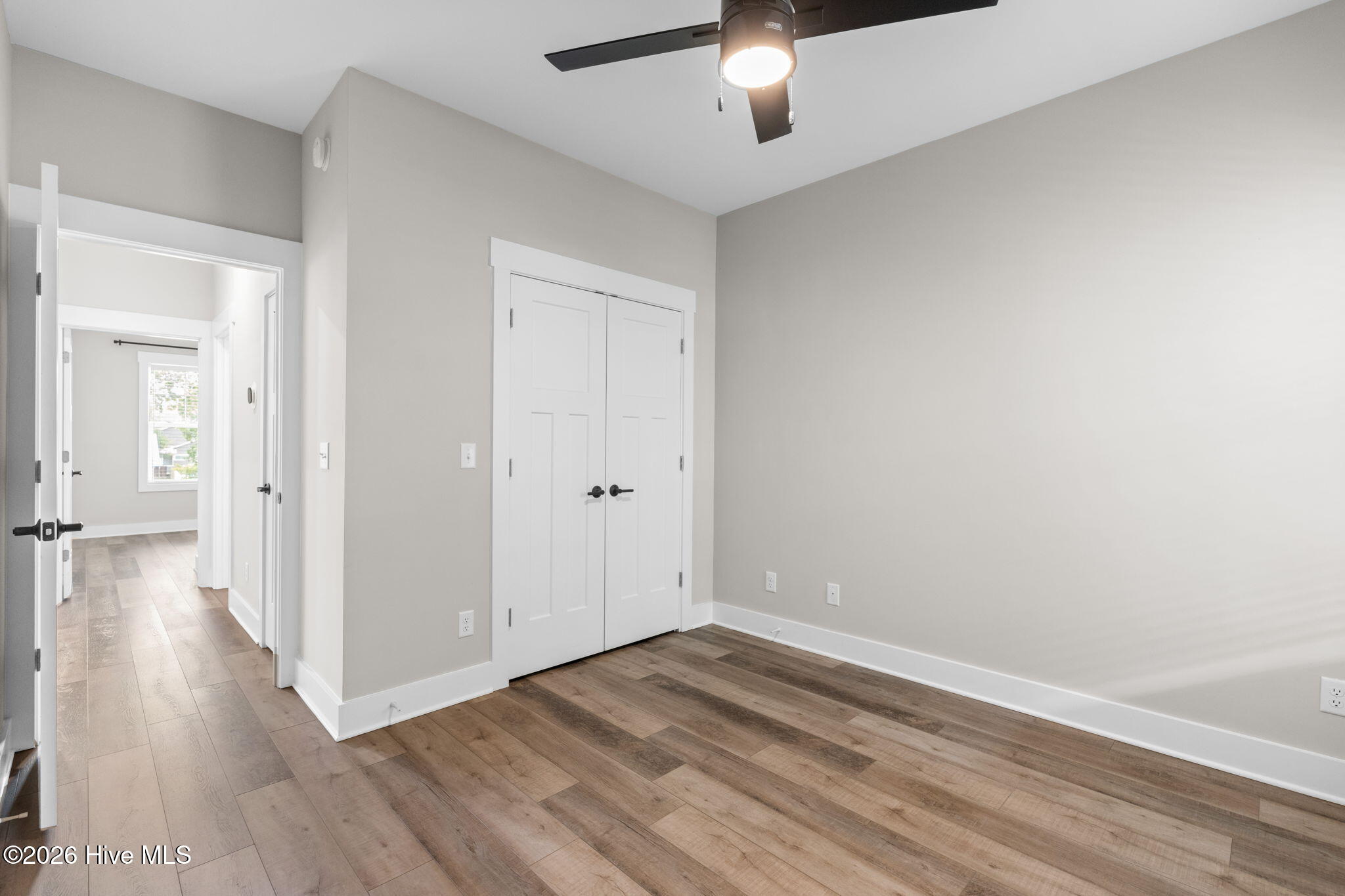 1104 E Oak Island Drive Property Photo 44
