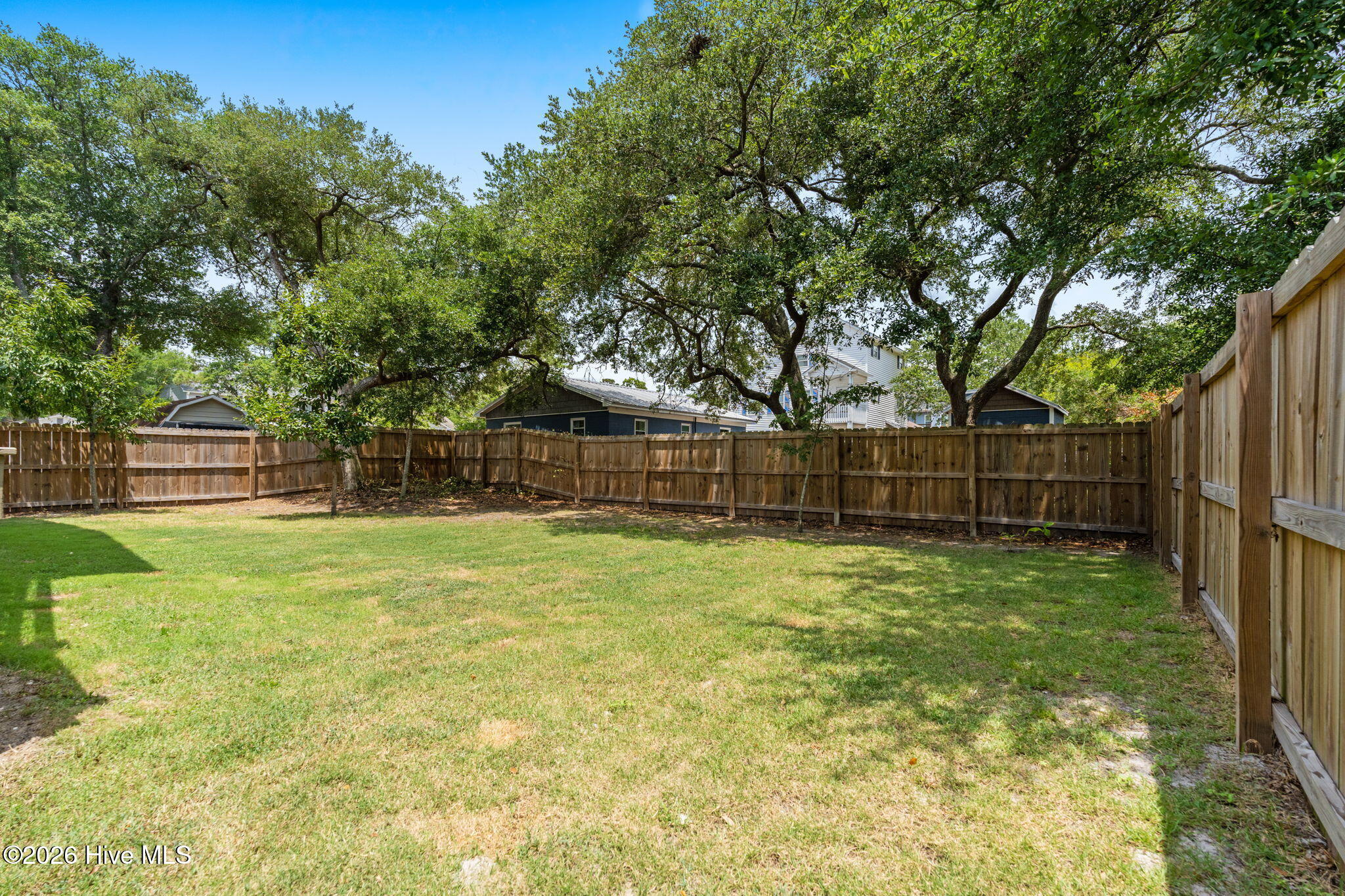 1104 E Oak Island Drive Property Photo 50