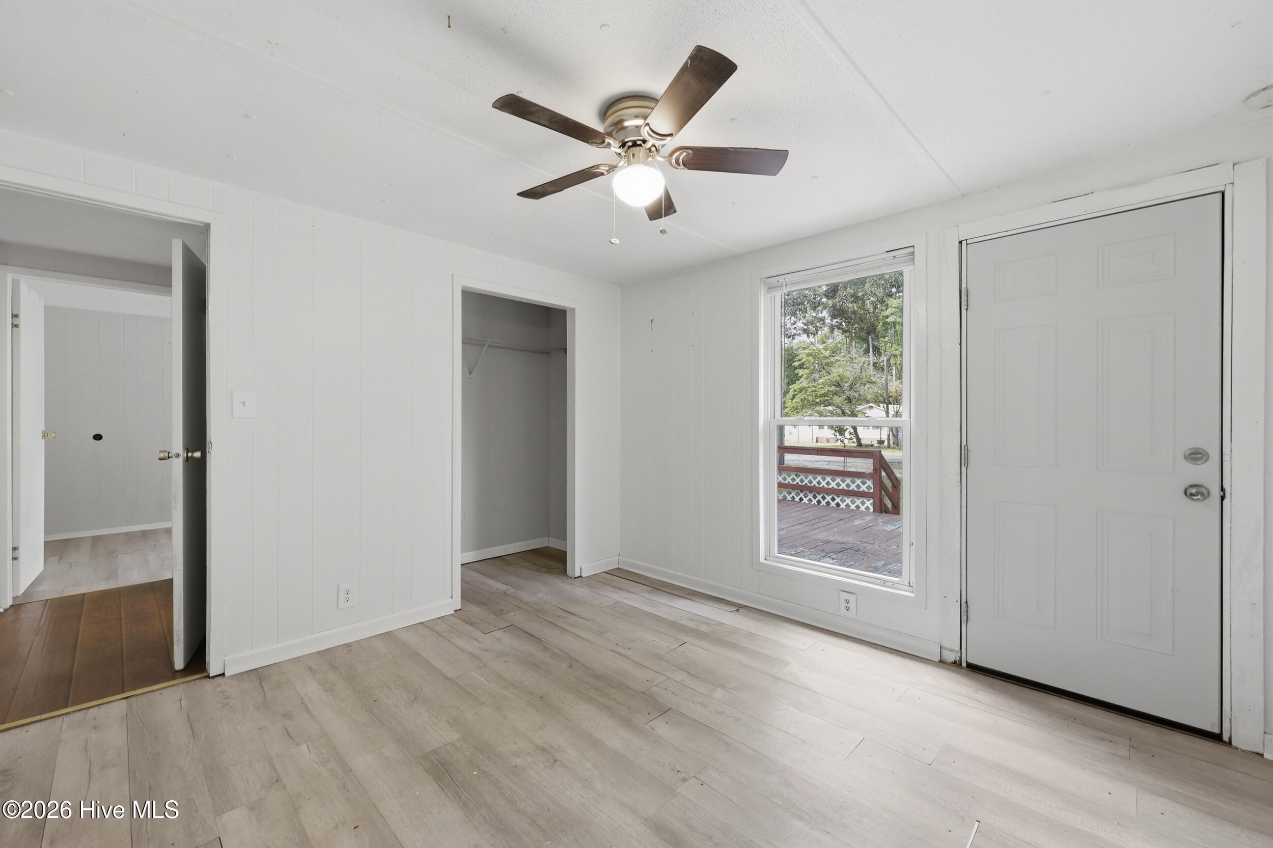 218 Comanche Trail Property Photo 18