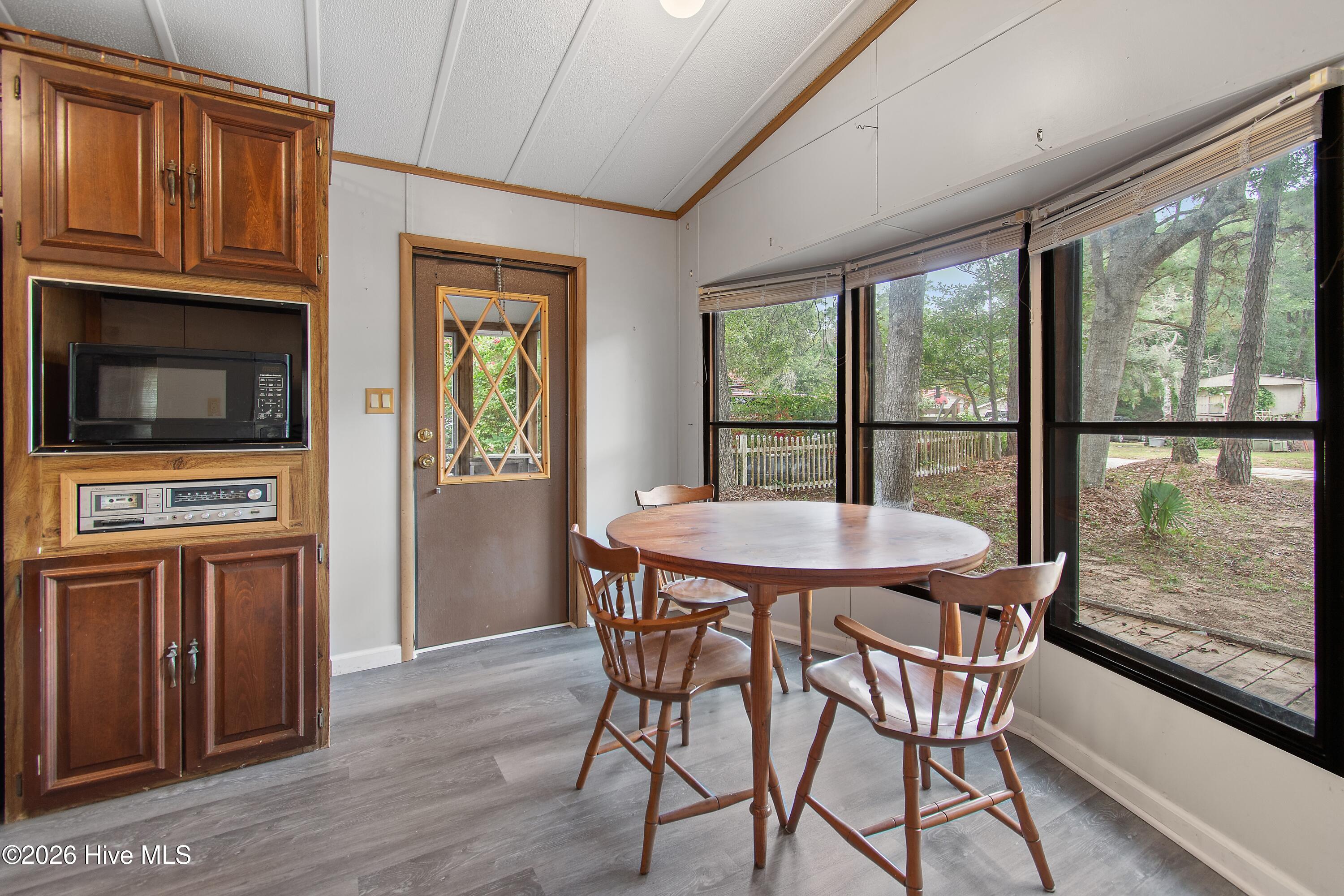 3601 Lakeview Drive Sw Property Photo 6