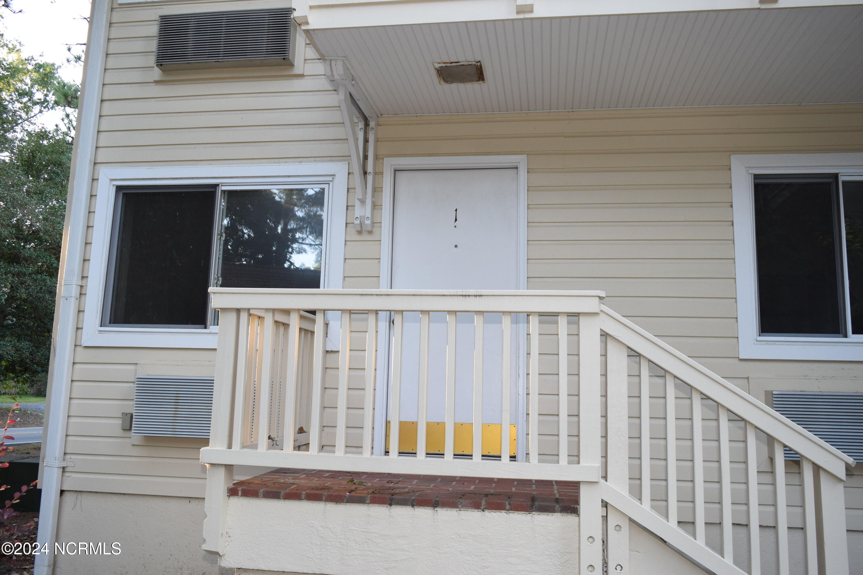 15 Mclean Road 1 Property Photo 1