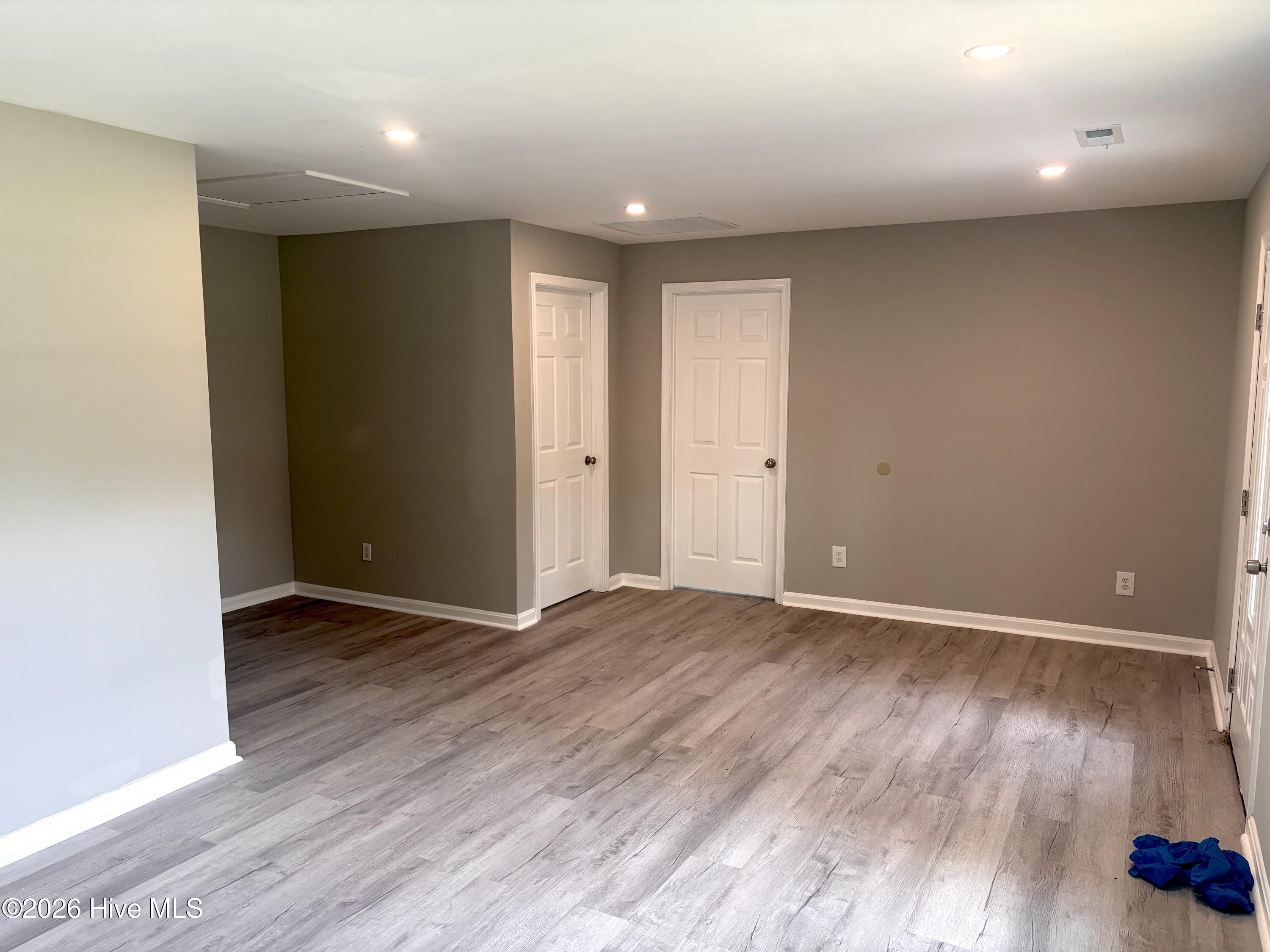 525 Menola Road Property Photo 10