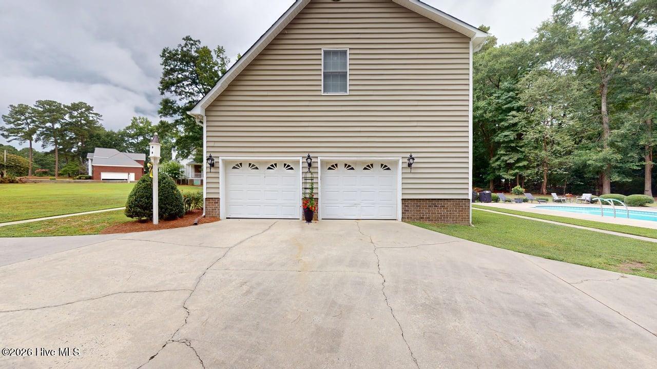 2601 Saint John Circle Property Photo 12