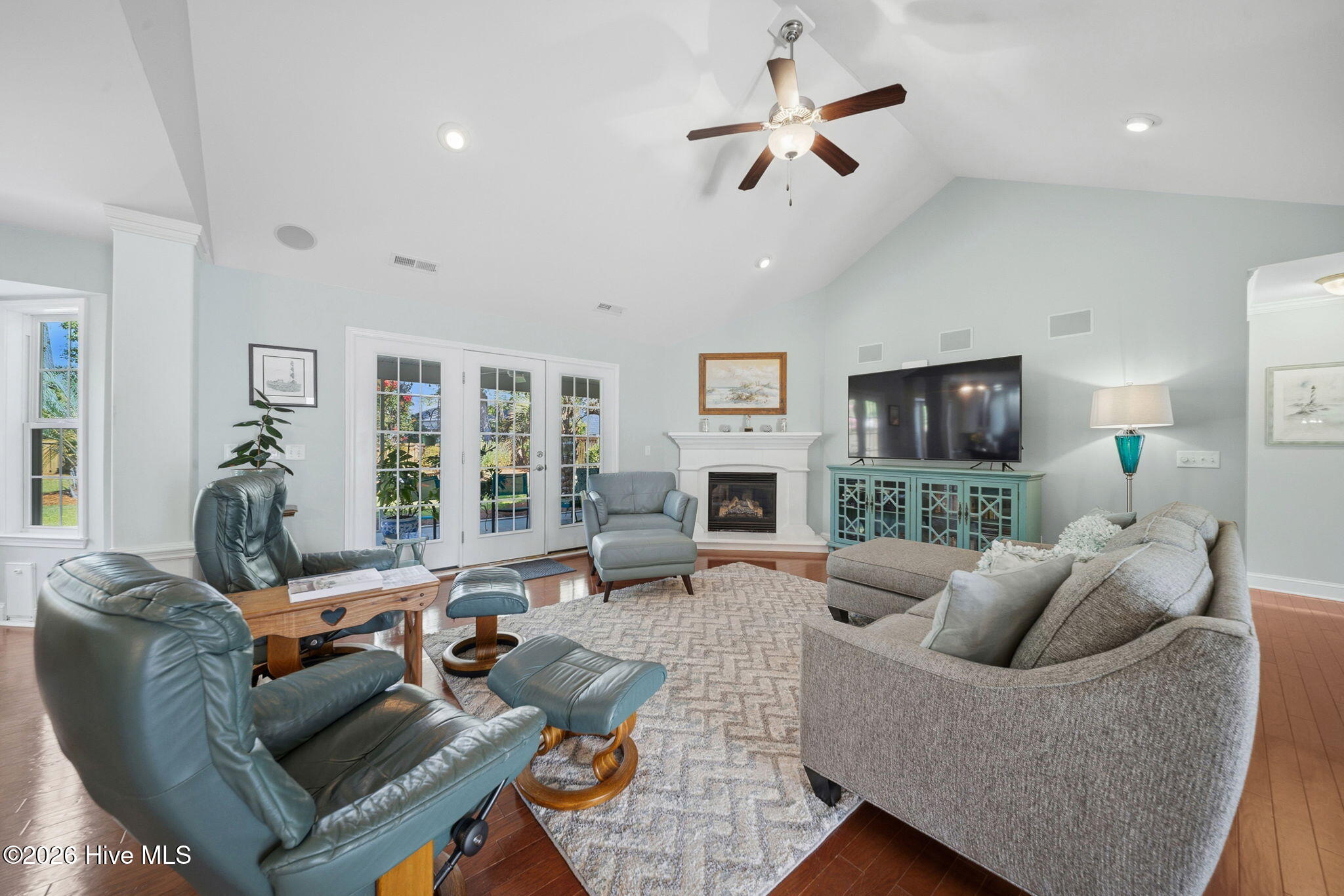 8536 Old Forest Drive Ne Property Photo 12