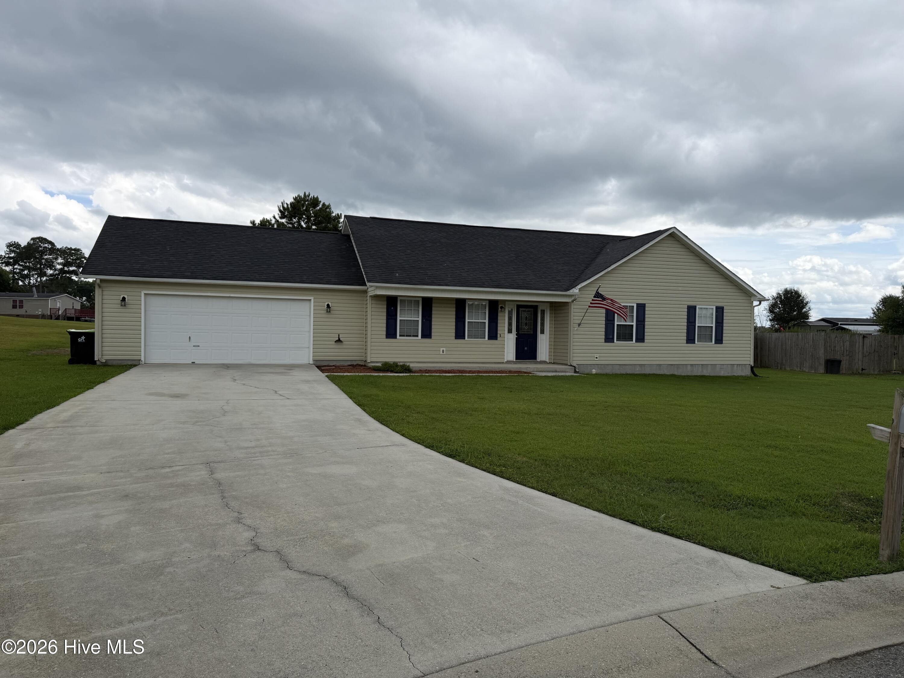 136 Annie Road Property Photo 2