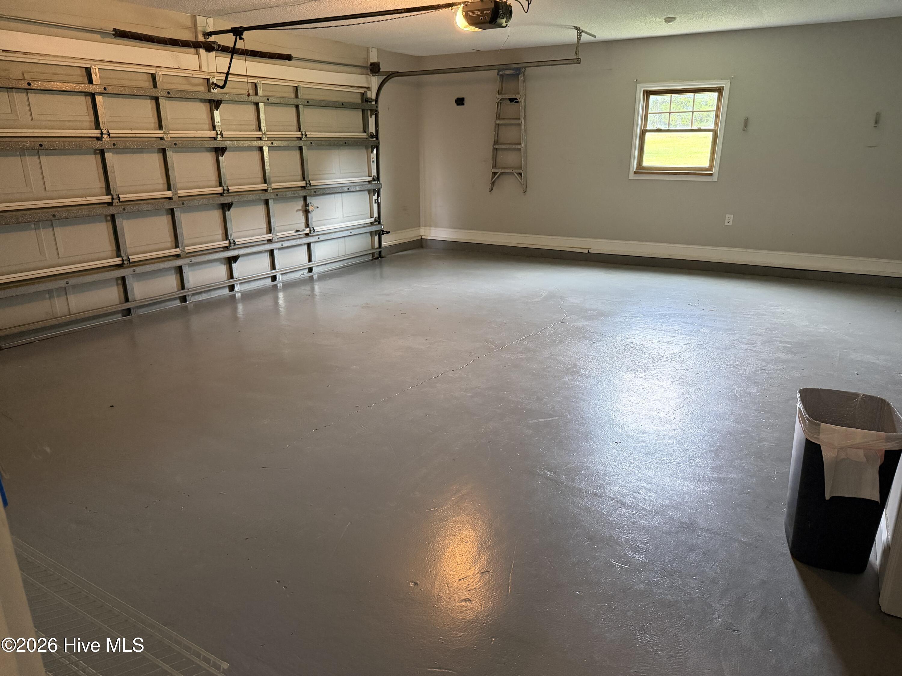 136 Annie Road Property Photo 16