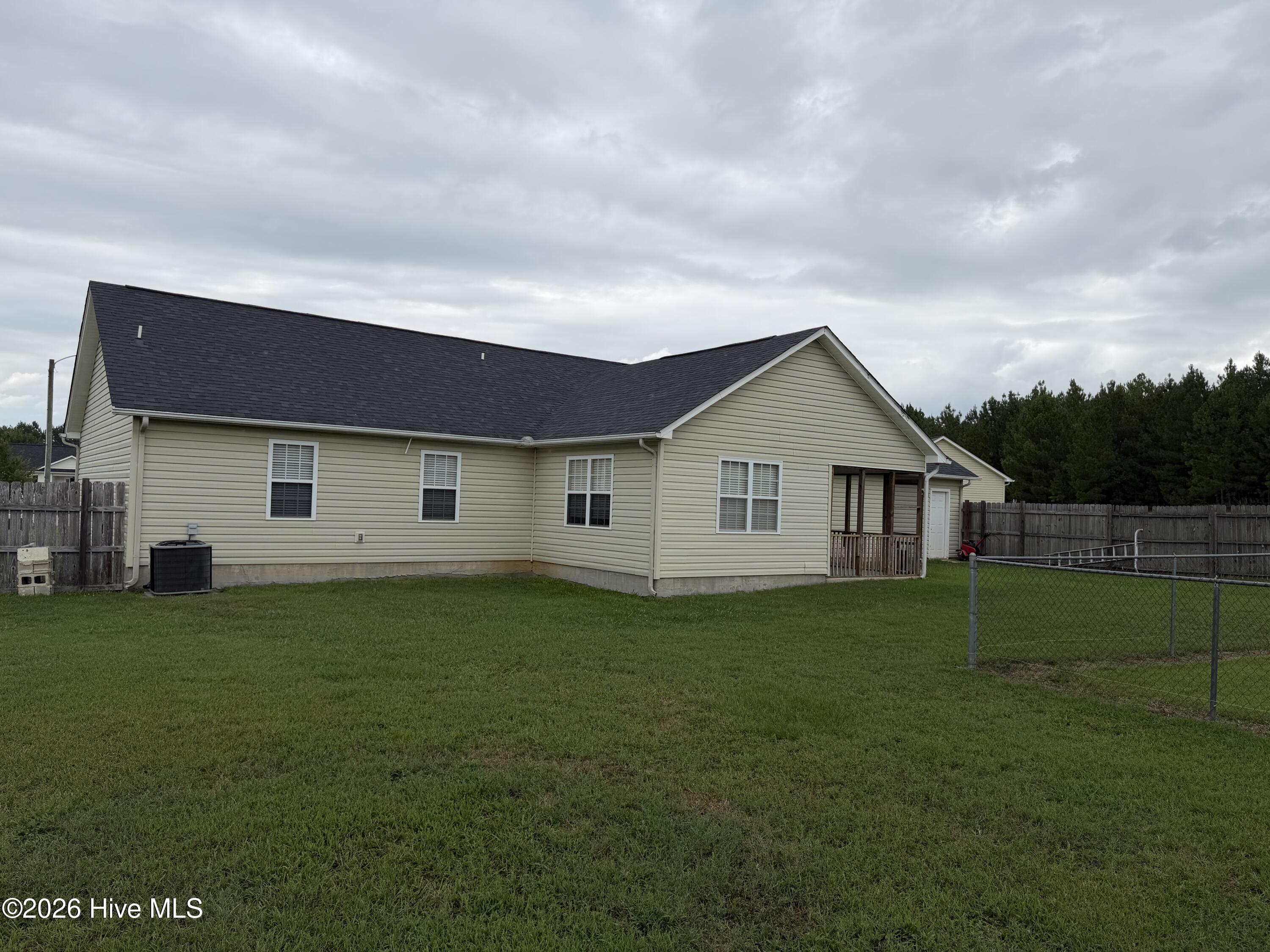 136 Annie Road Property Photo 19