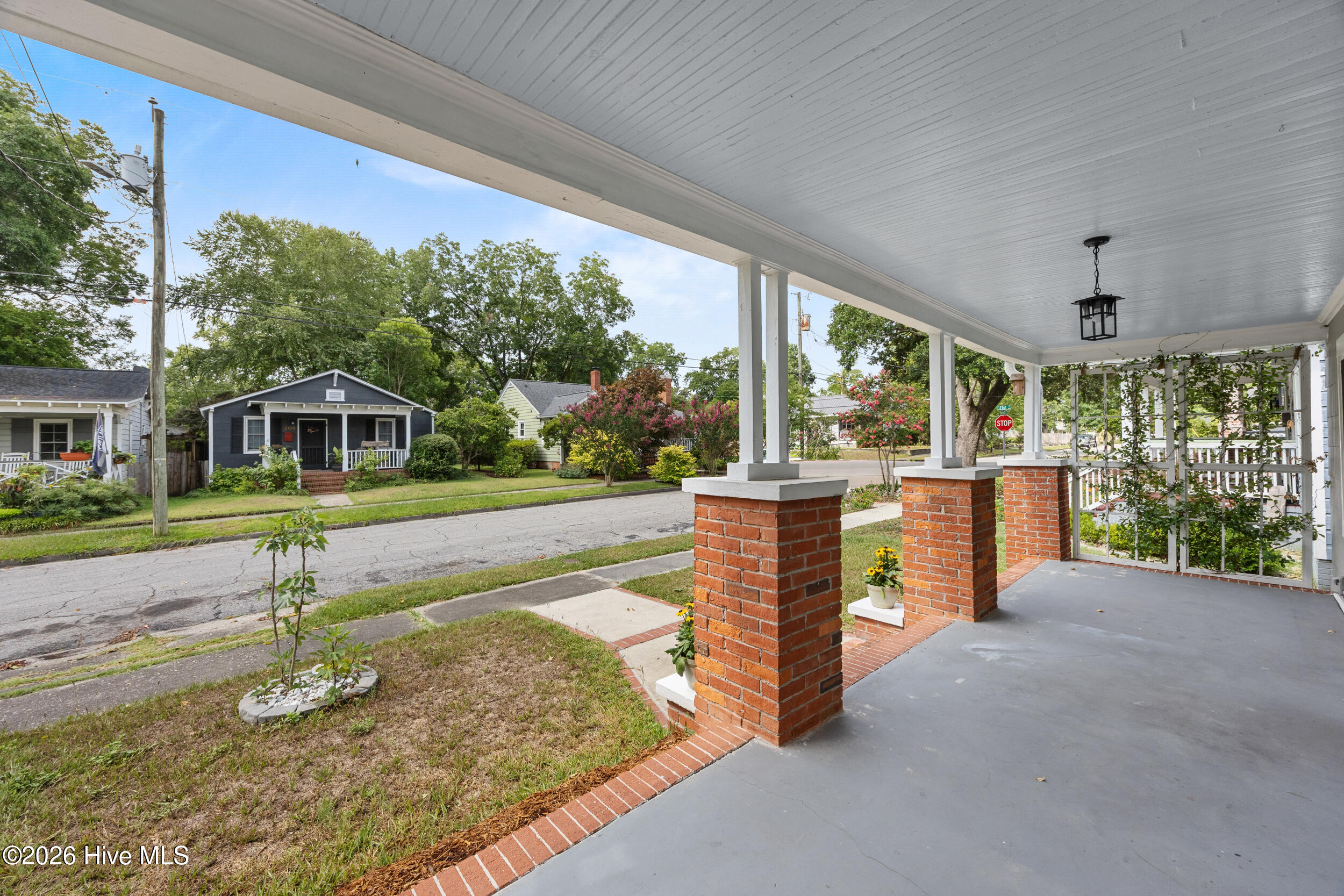 2105 Barnett Avenue Property Photo 4