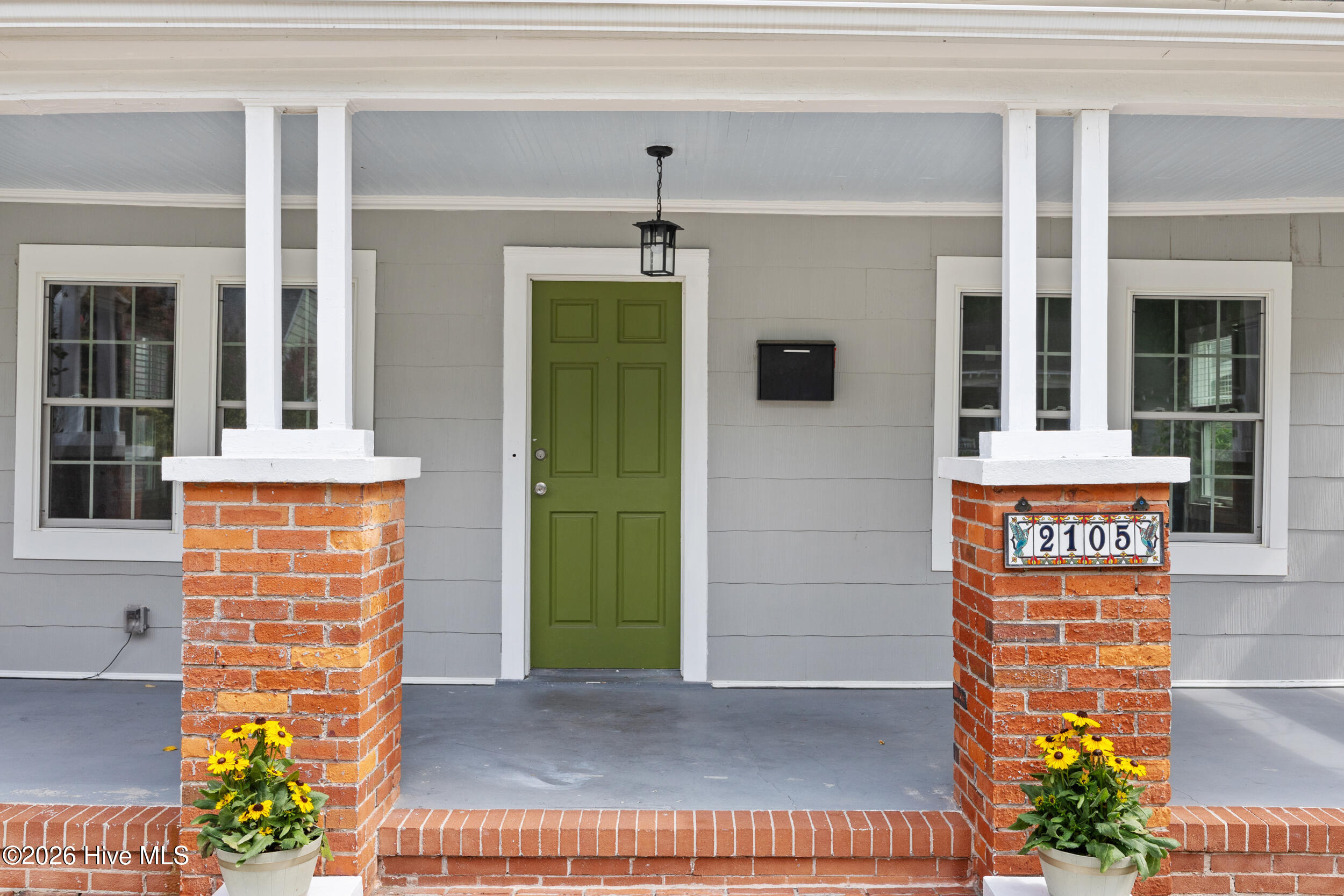 2105 Barnett Avenue Property Photo 6