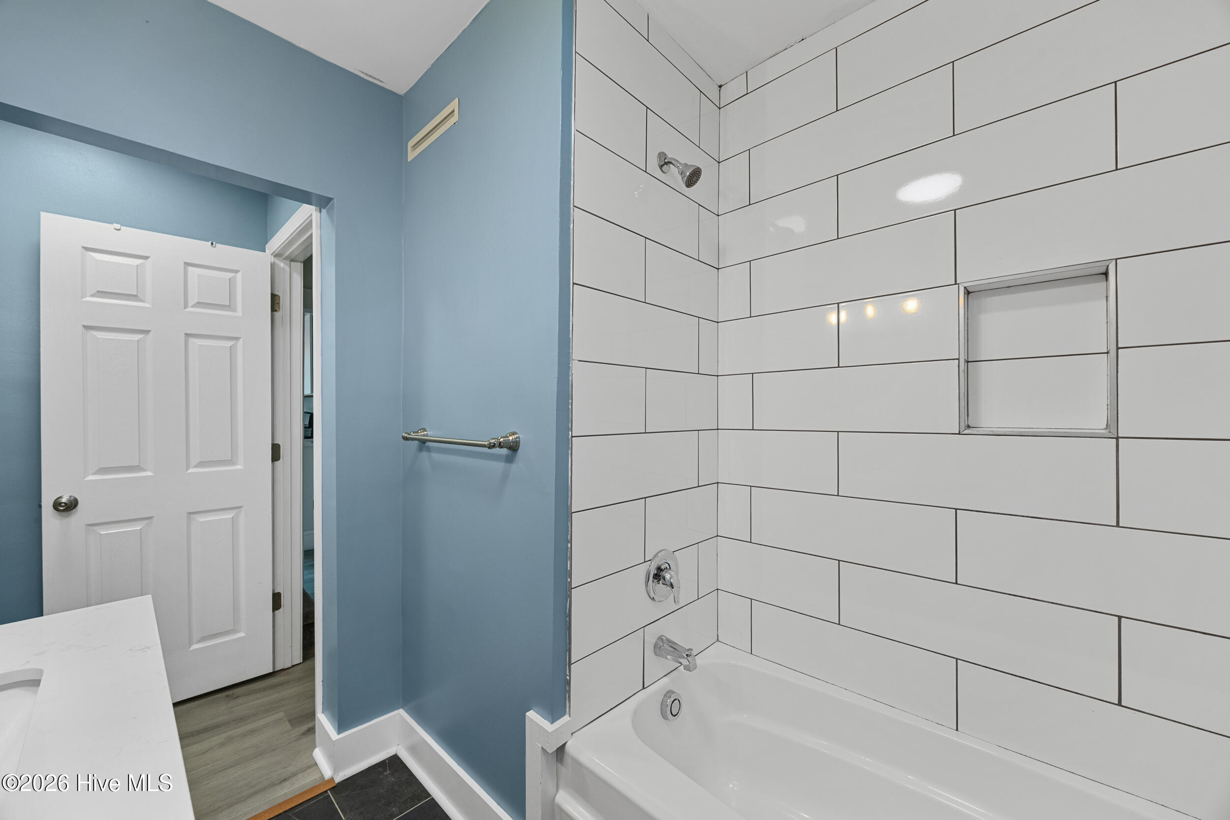 2105 Barnett Avenue Property Photo 18