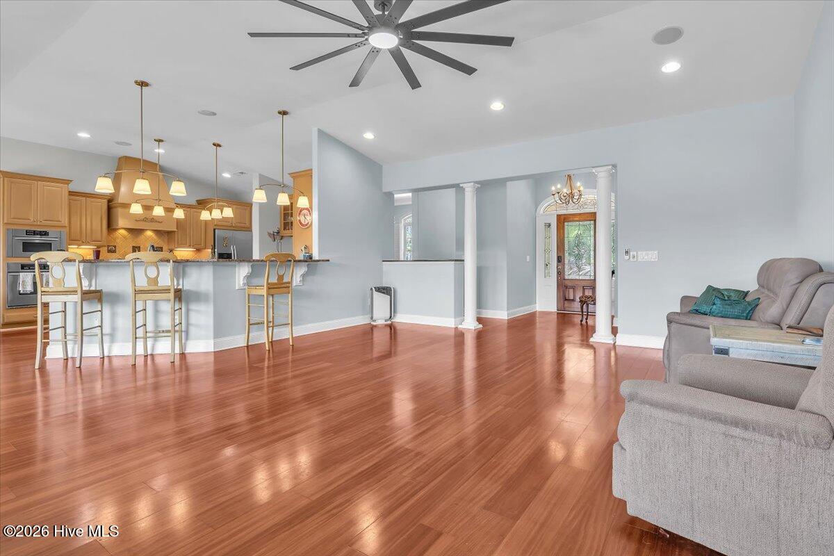 609 Sawgrass Road Property Photo 11