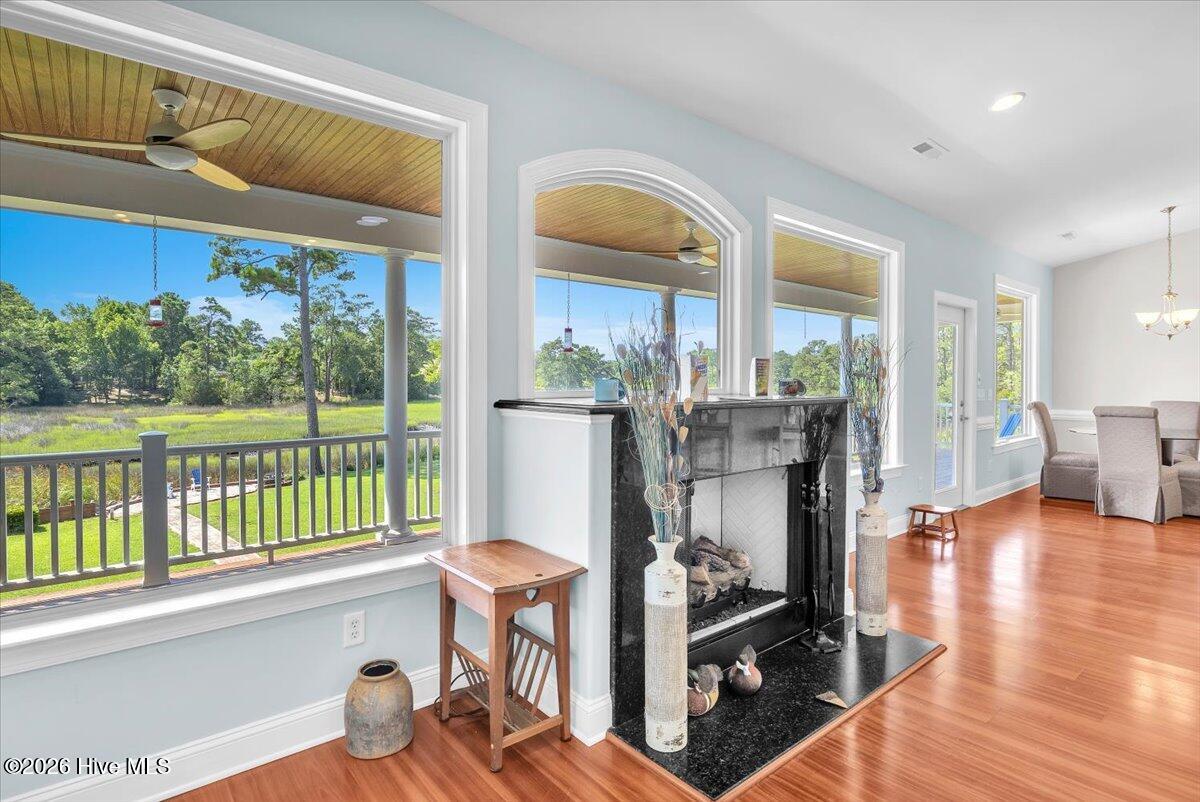 609 Sawgrass Road Property Photo 13