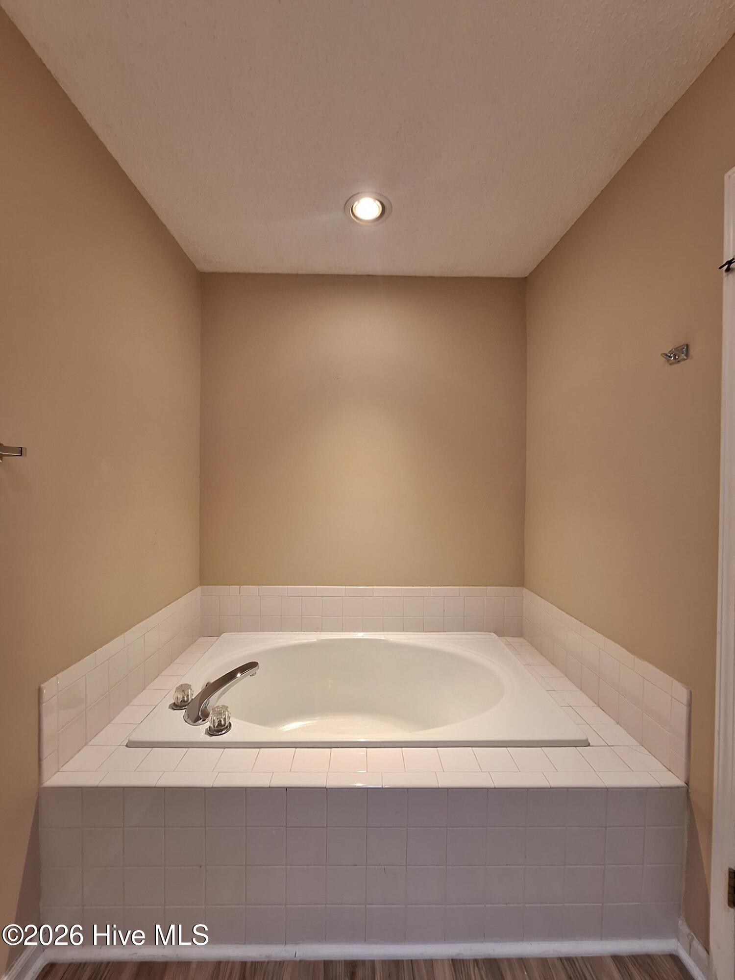 3445 Westgate Drive Property Photo 11