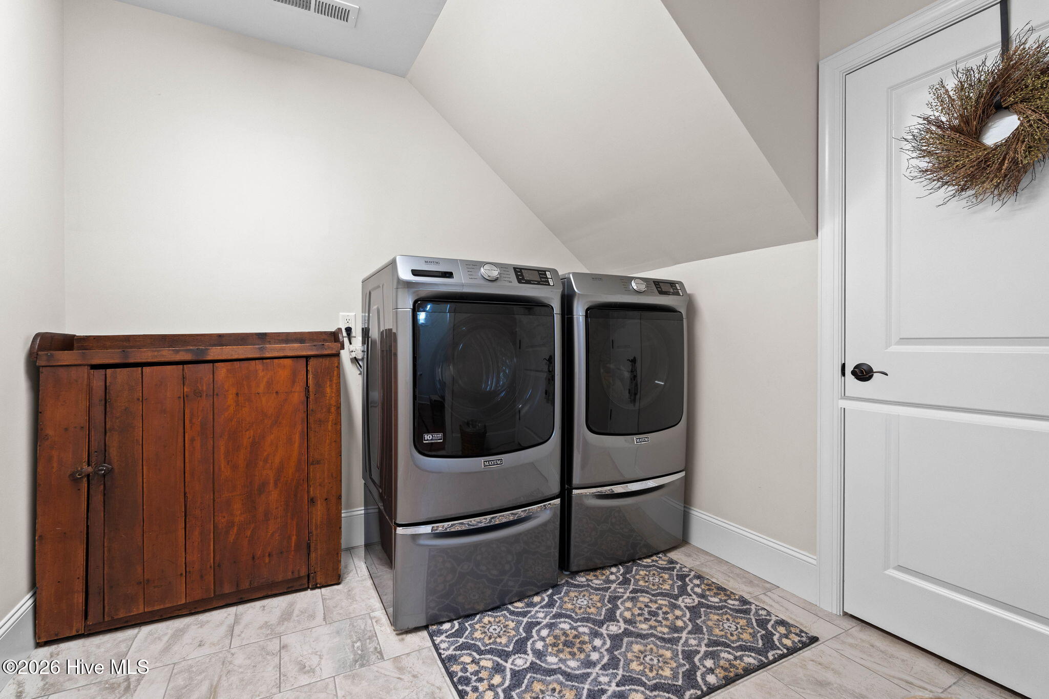 2736 Cedar Crest Drive Property Photo 55