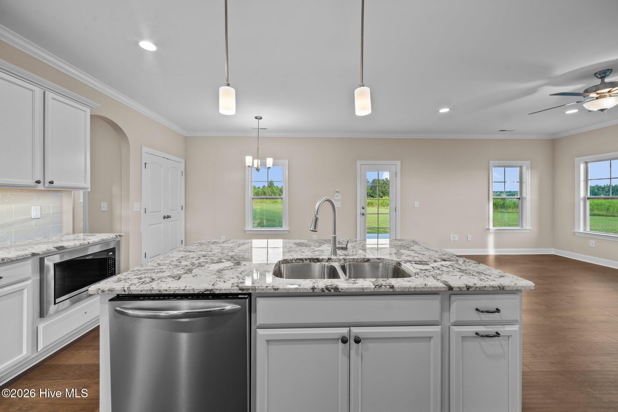 1109 Steele Drive Property Photo 11