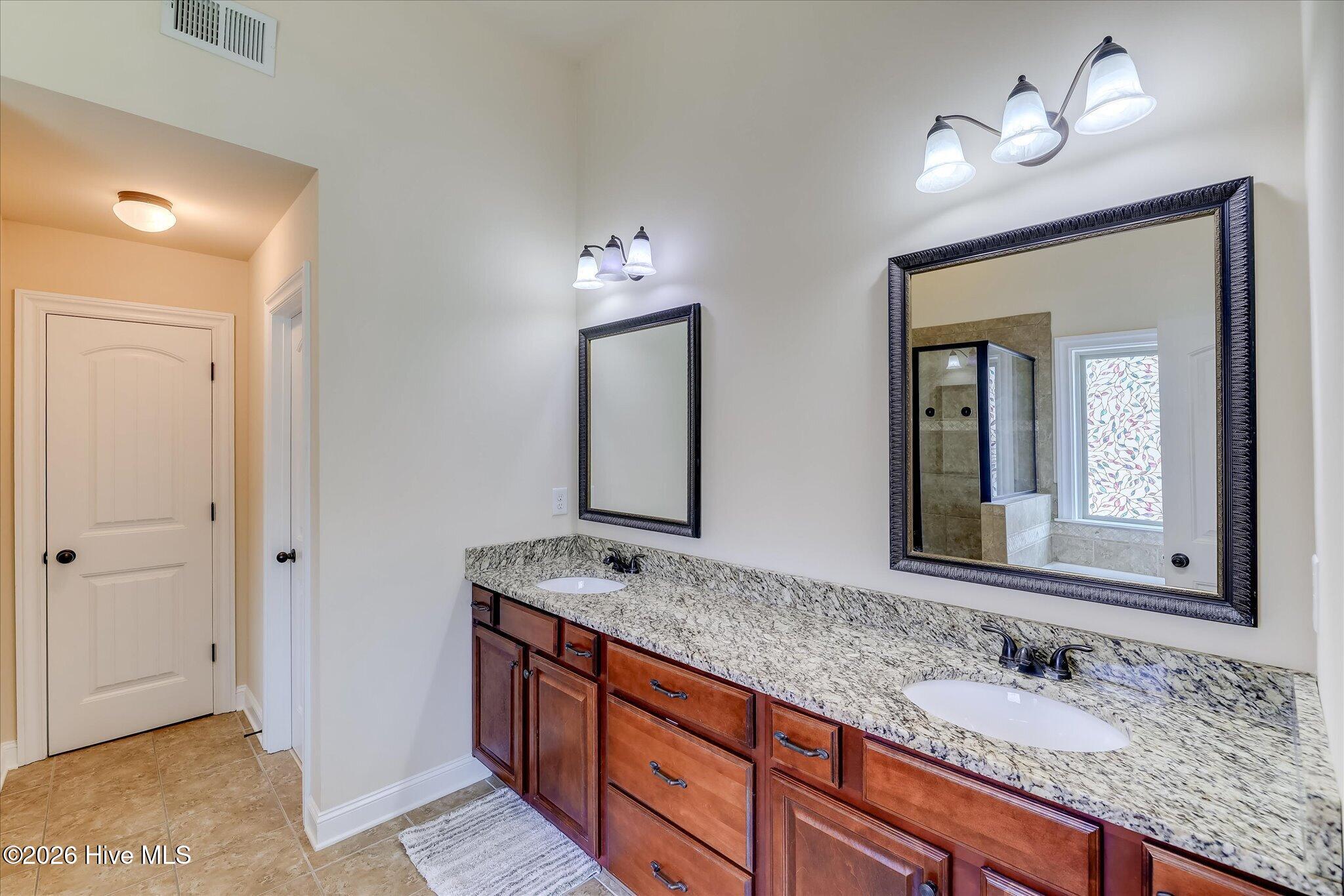 416 Arden Way Property Photo 42