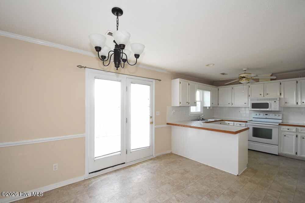 3818 Sterling Pointe Drive J1 Property Photo 4