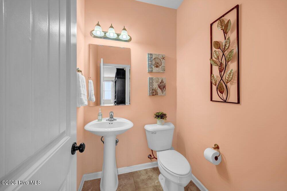 7728 Champlain Drive Property Photo 10