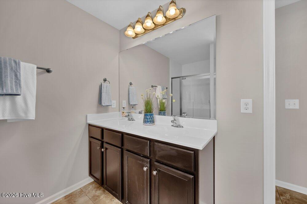 7728 Champlain Drive Property Photo 16